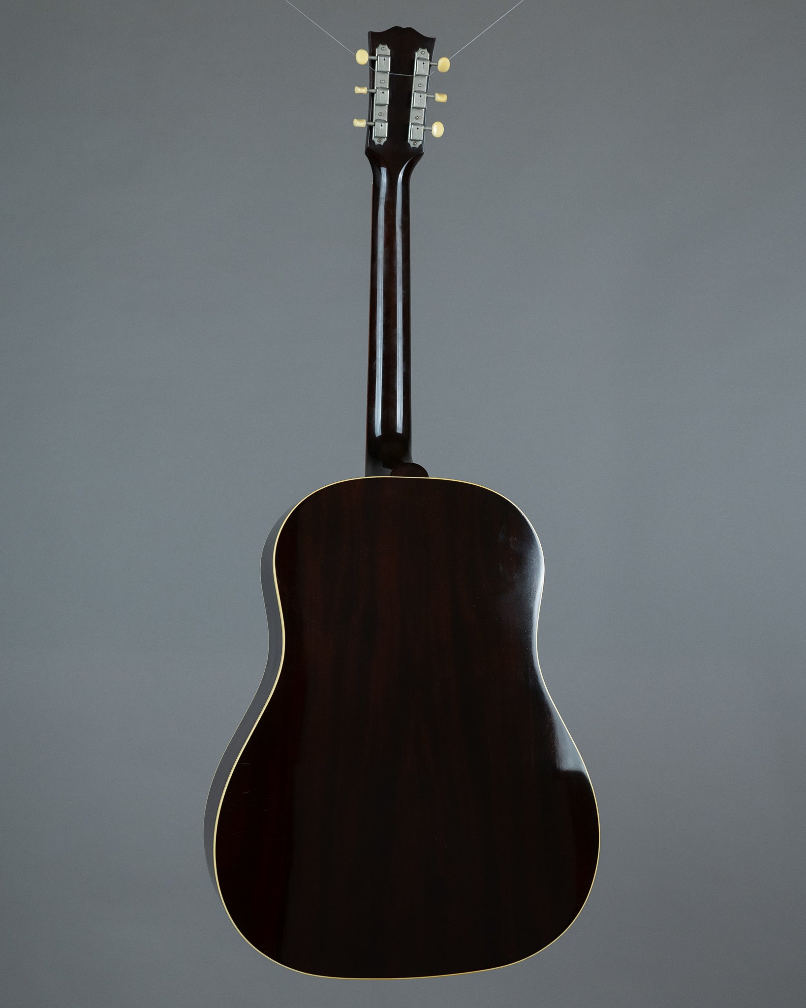 2011 Gibson J-45TV True Vintage (USA, VOS Sunburst, OHSC)