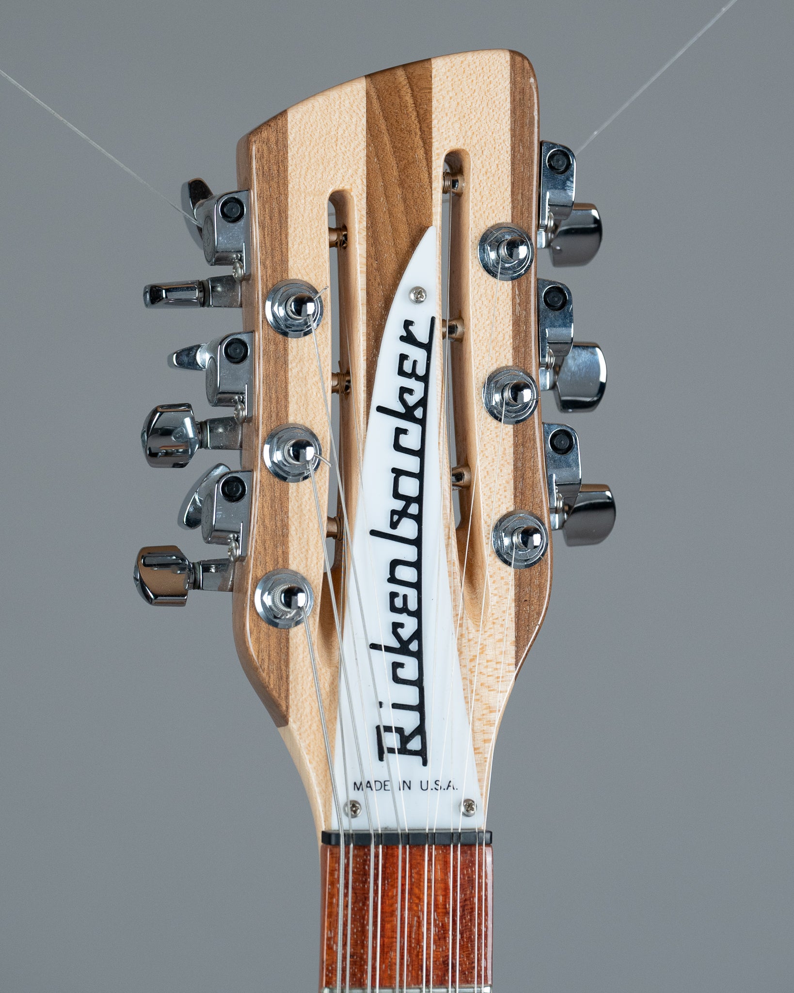 2010 Rickenbacker 330/12 (USA, Mapleglo, OHSC)