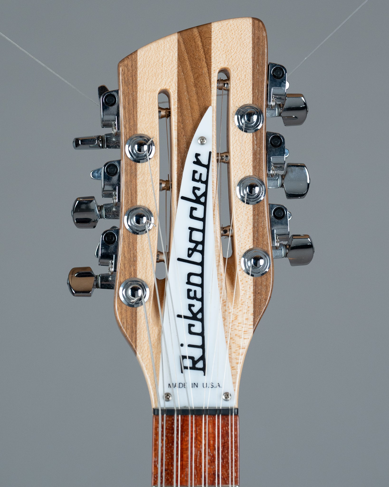 2010 Rickenbacker 330/12 (USA, Mapleglo, OHSC)