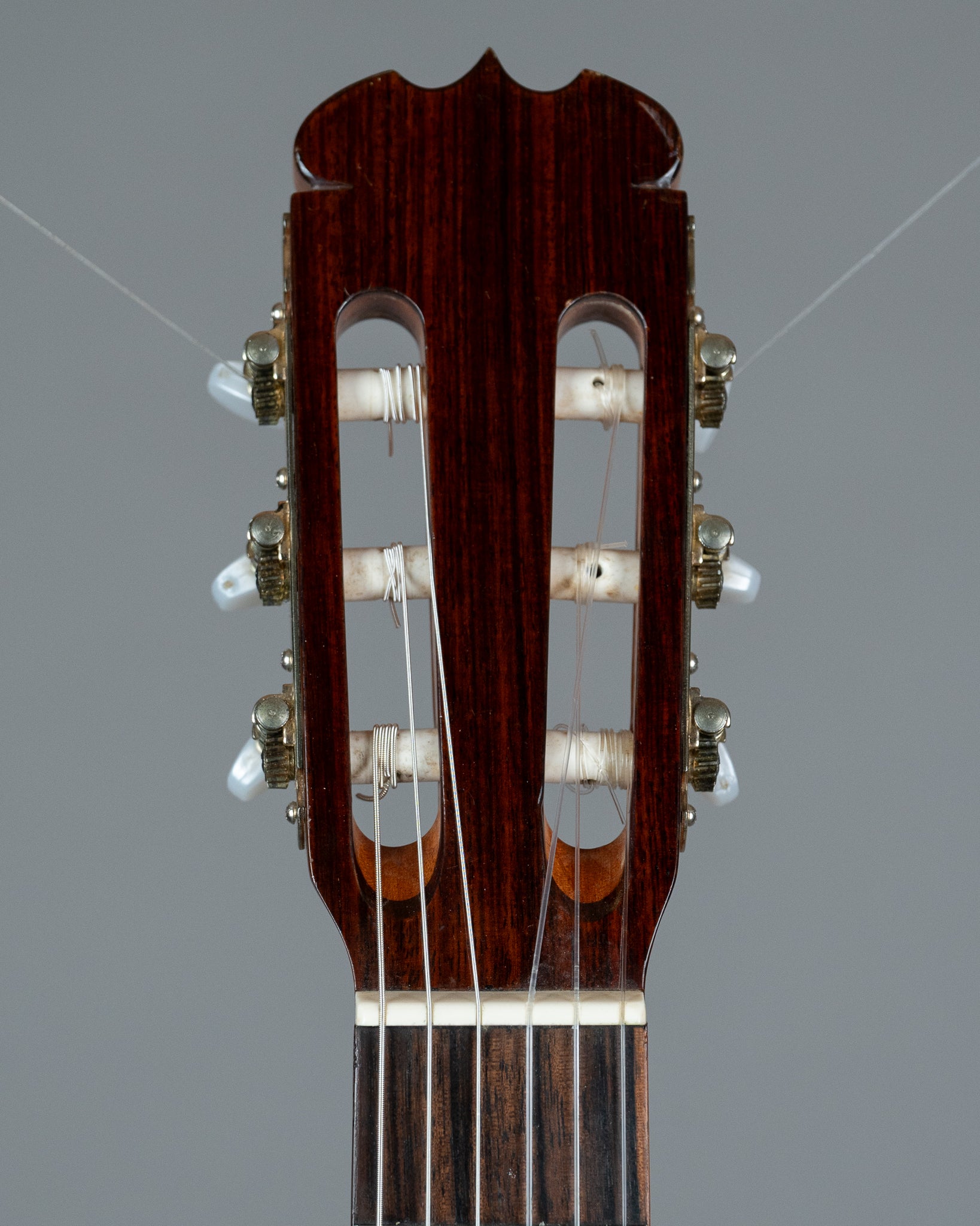 c1977 S. Yairi Model 700 Classical Guitar (Japan, Natural)