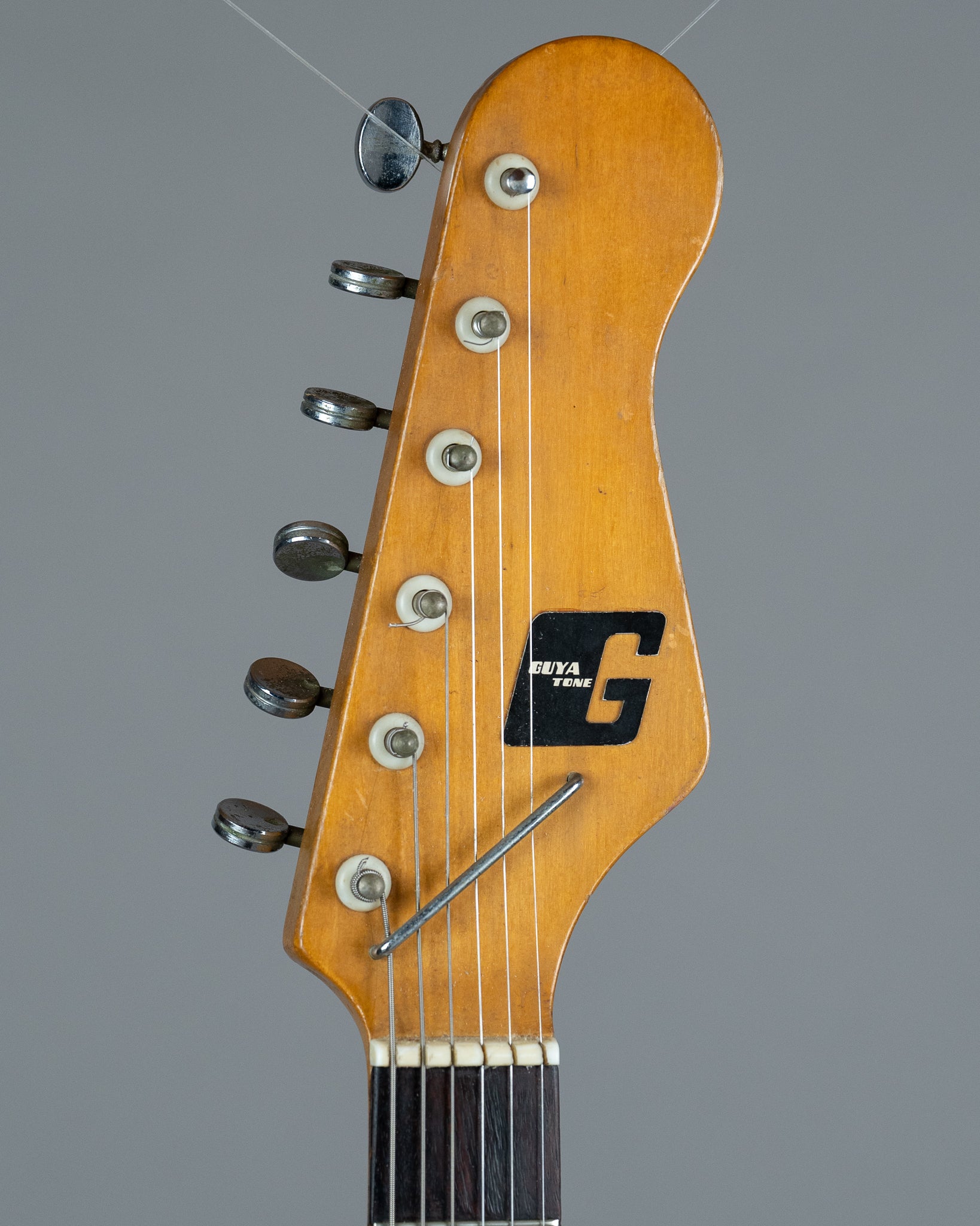 1965 Guyatone LG-130T (Japan, Sunburst)