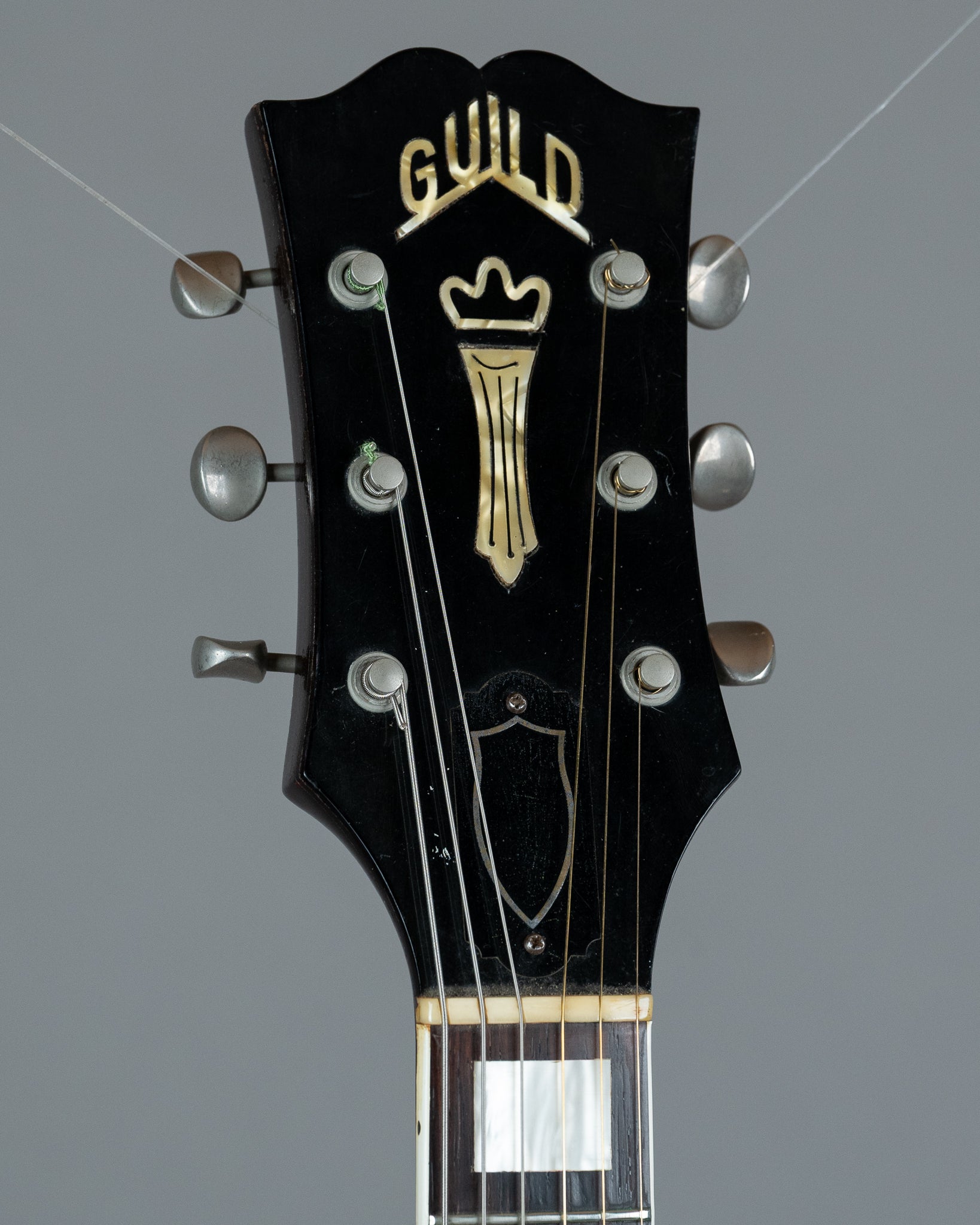 1961 Guild CE-100 Capri (USA, Sunburst, Gig Bag)