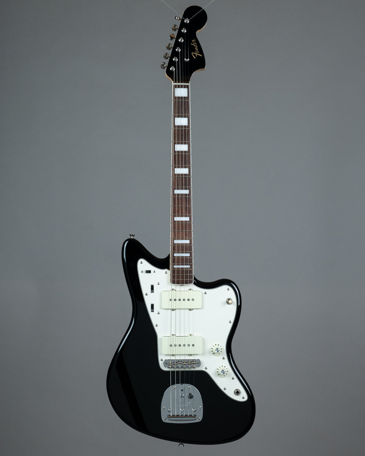 2026 Fender Traditional Late 60s Jazzmaster (Japan, Black, SKB HSC)