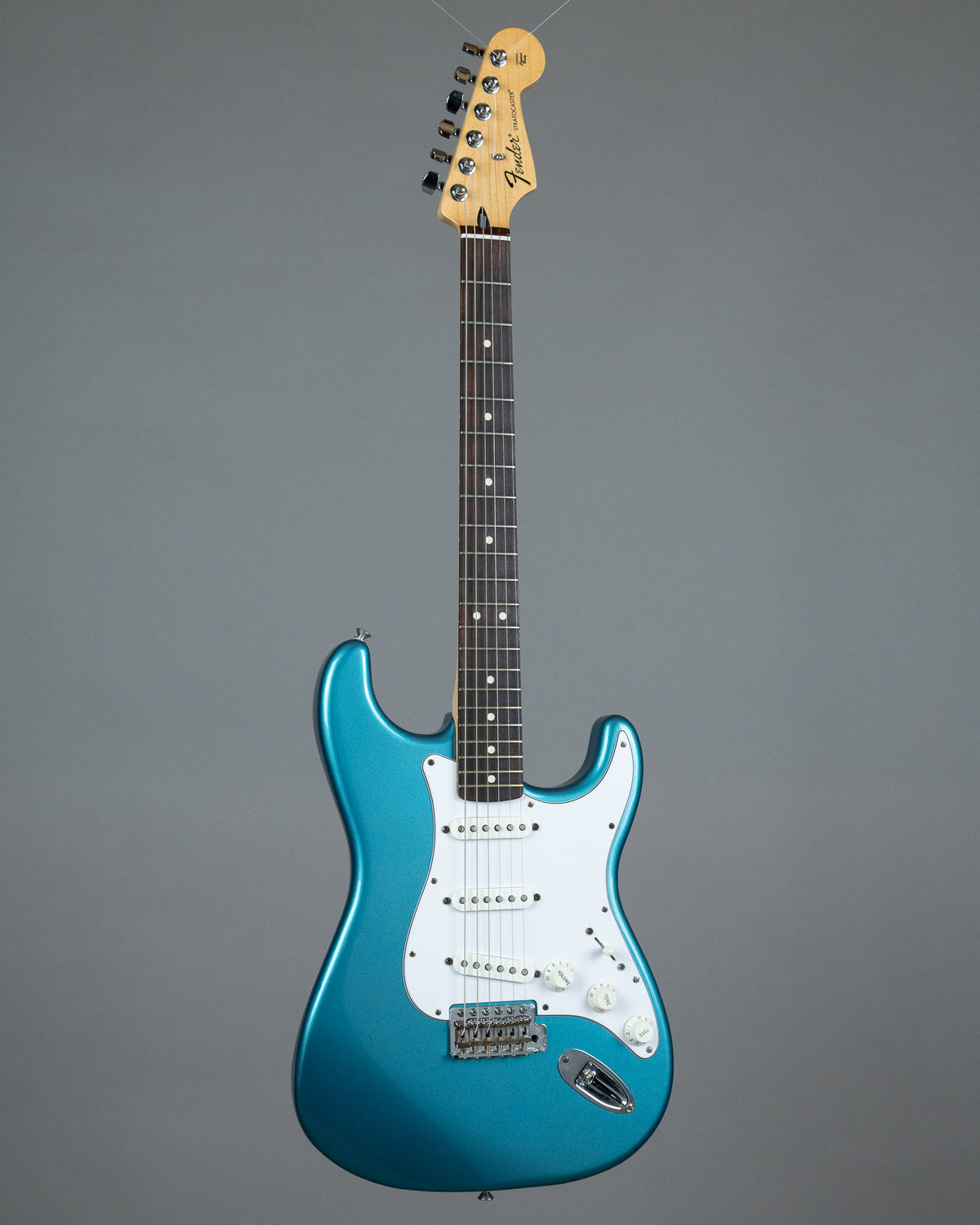 2015 Fender Standard Stratocaster (Mexico, Lake Placid Blue)