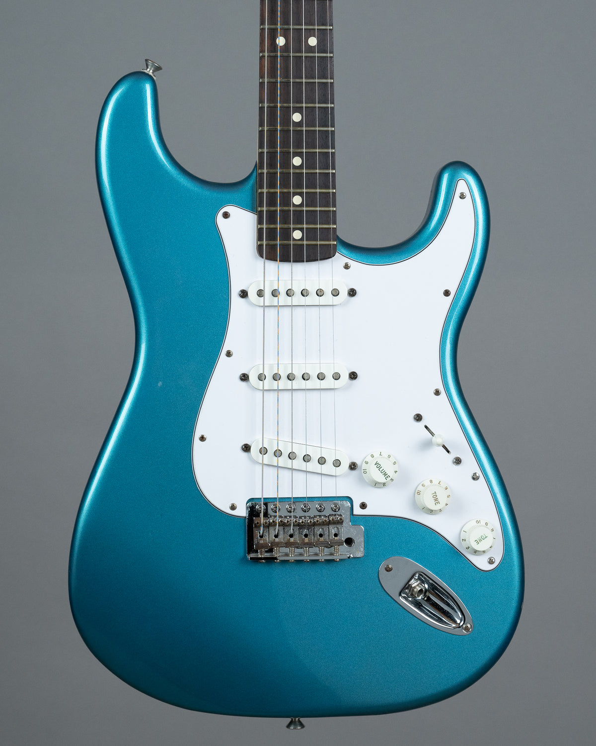 2015 Fender Standard Stratocaster (Mexico, Lake Placid Blue)