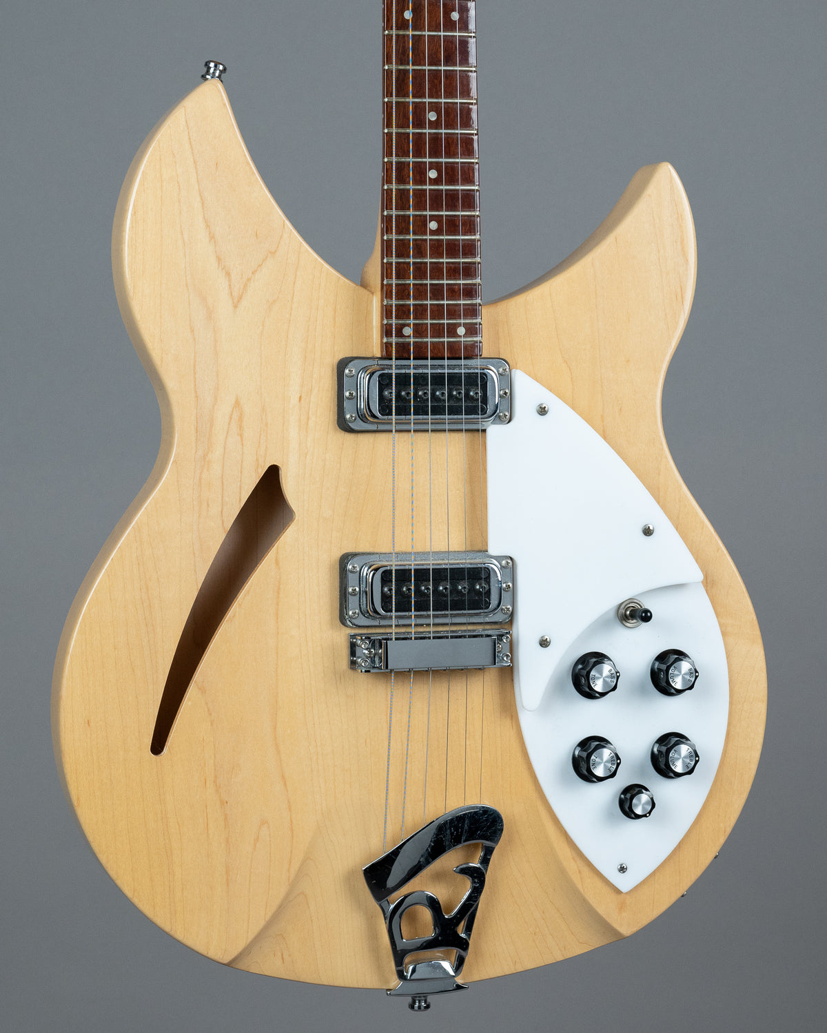 2012 Rickenbacker 330 (USA, Mapleglo, OHSC)