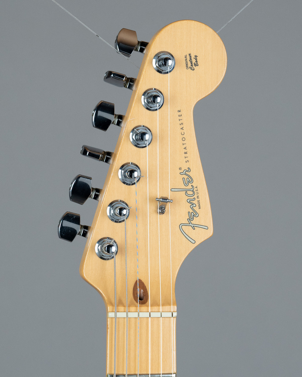 2004 Fender American Standard Stratocaster (USA, Candy Apple Red, OHSC)
