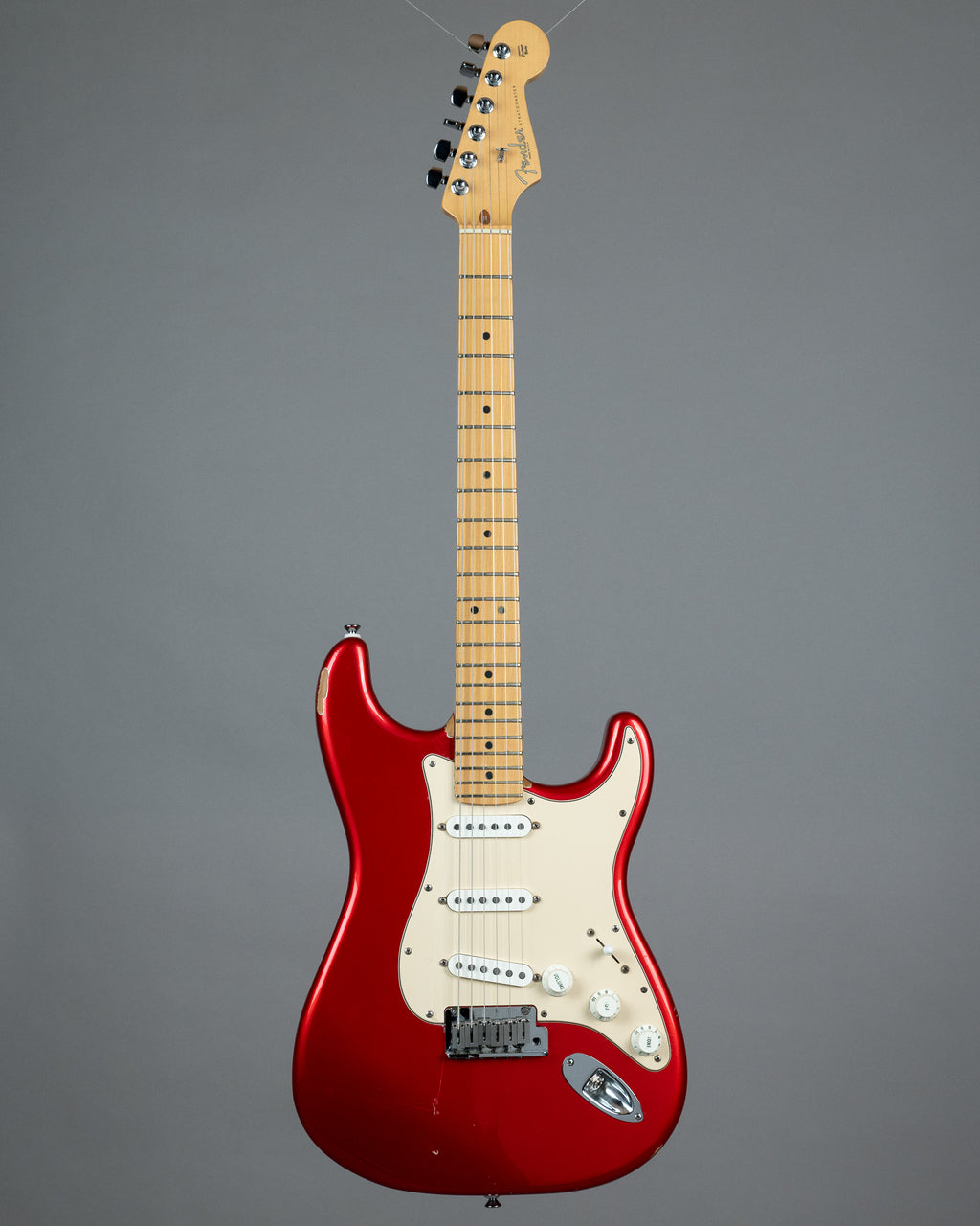 2004 Fender American Standard Stratocaster (USA, Candy Apple Red, OHSC)