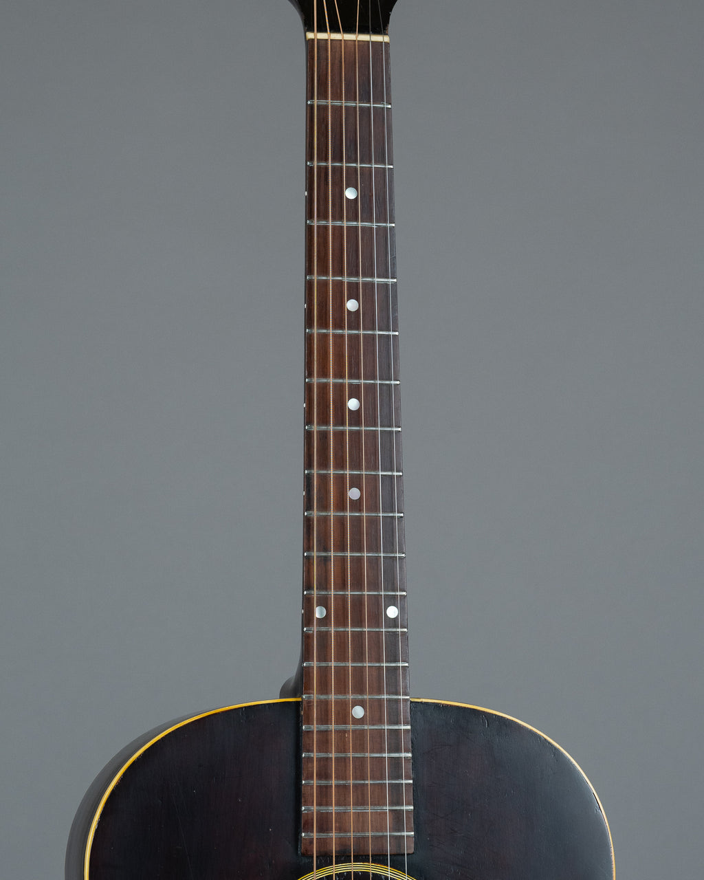 1943 Gibson LG-2 (USA, Sunburst, HSC)