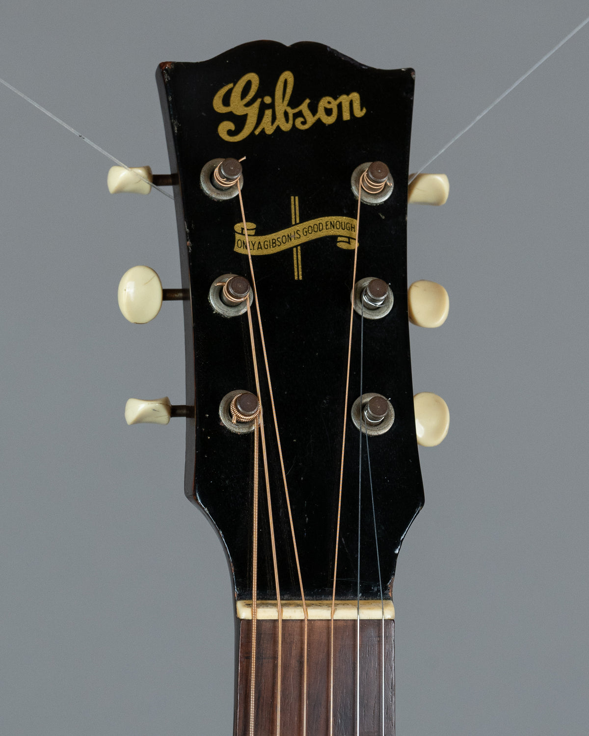1943 Gibson LG-2 (USA, Sunburst, HSC)