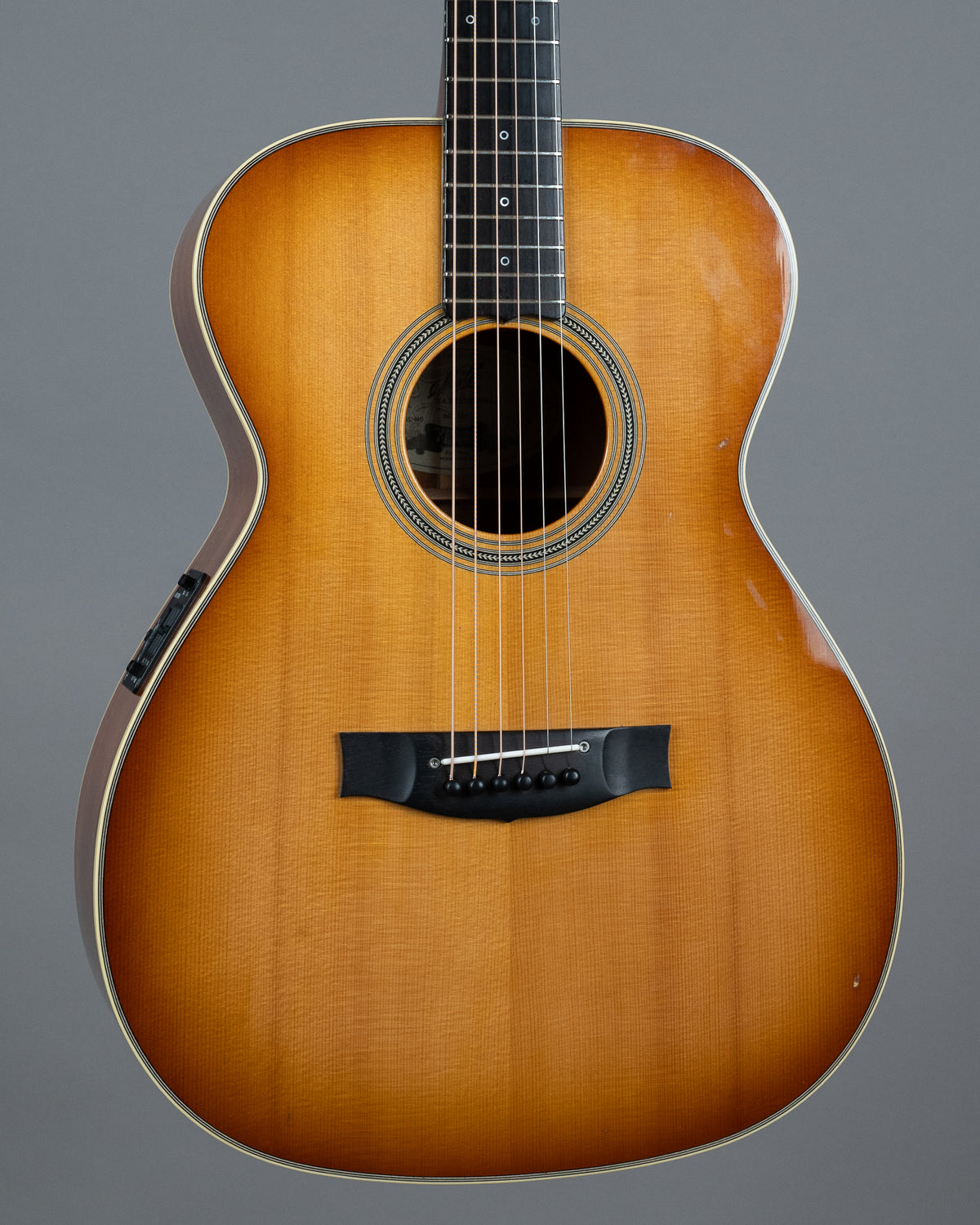 2015 Maton 'AA Traditional' Custom Shop 1 of 2 (Australia, Sunburst, Hiscox Case)