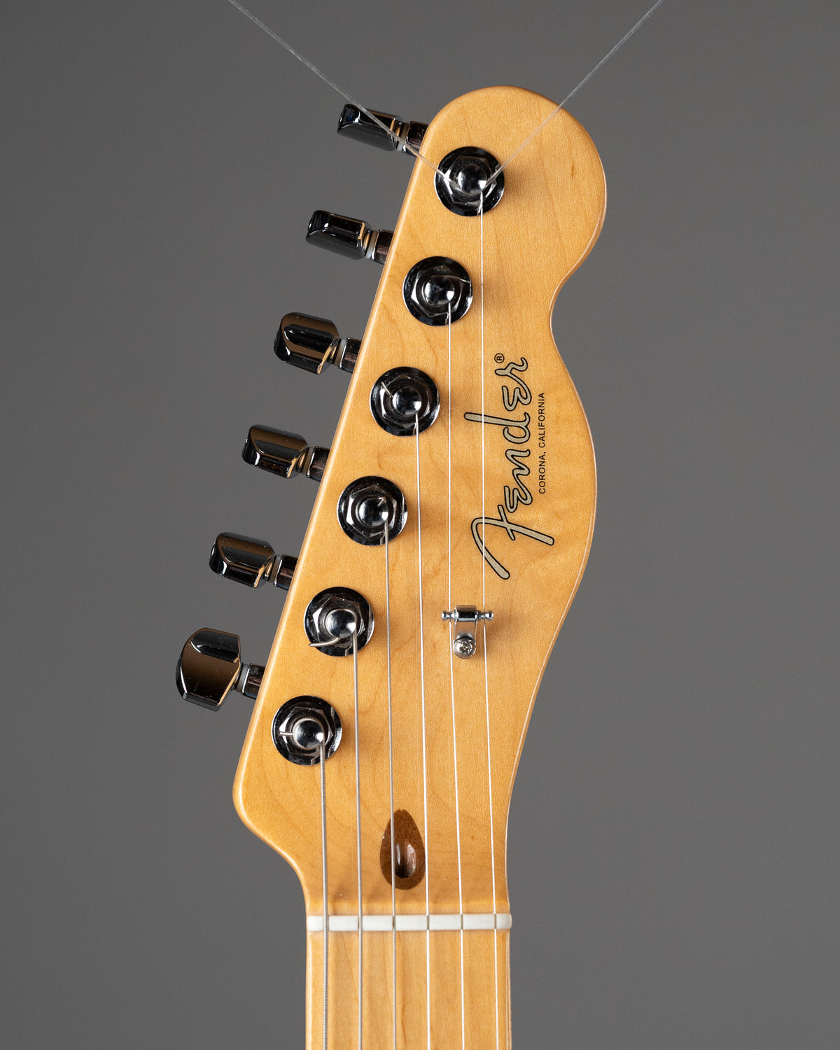 2018 Fender Limited Edition Parallel Universe Whiteguard Stratocaster (USA, Vintage Blonde, OHSC)