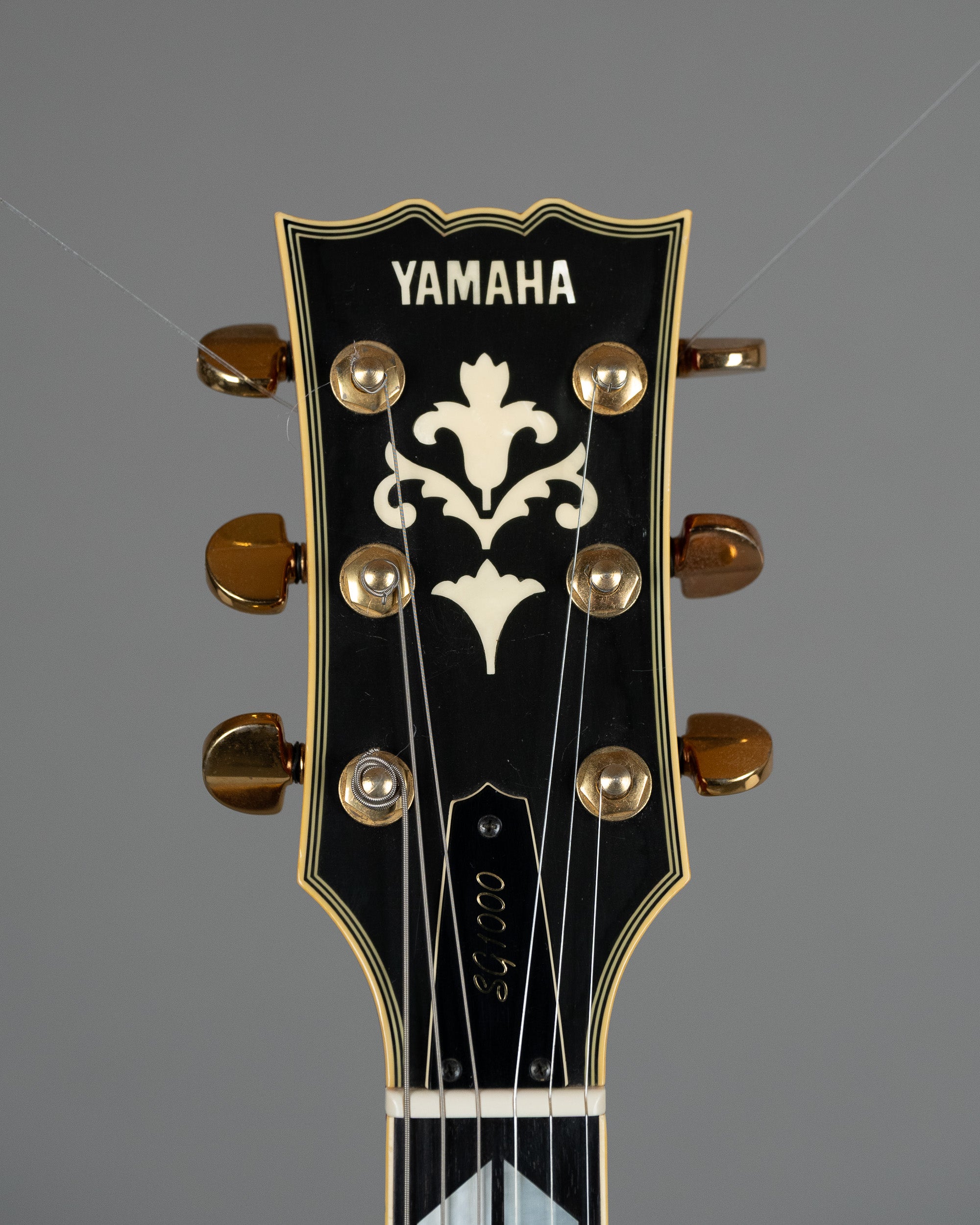 1982 Yamaha SG-1000 (Japan, Sunburst, Road Case)