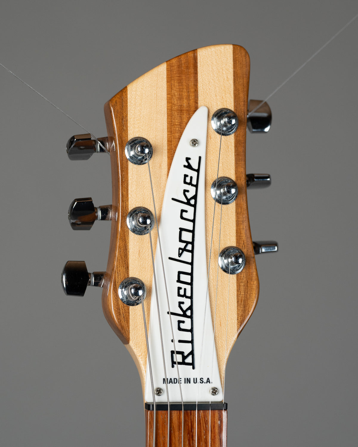2015 Rickenbacker 330 (USA, Mapleglo, OHSC)