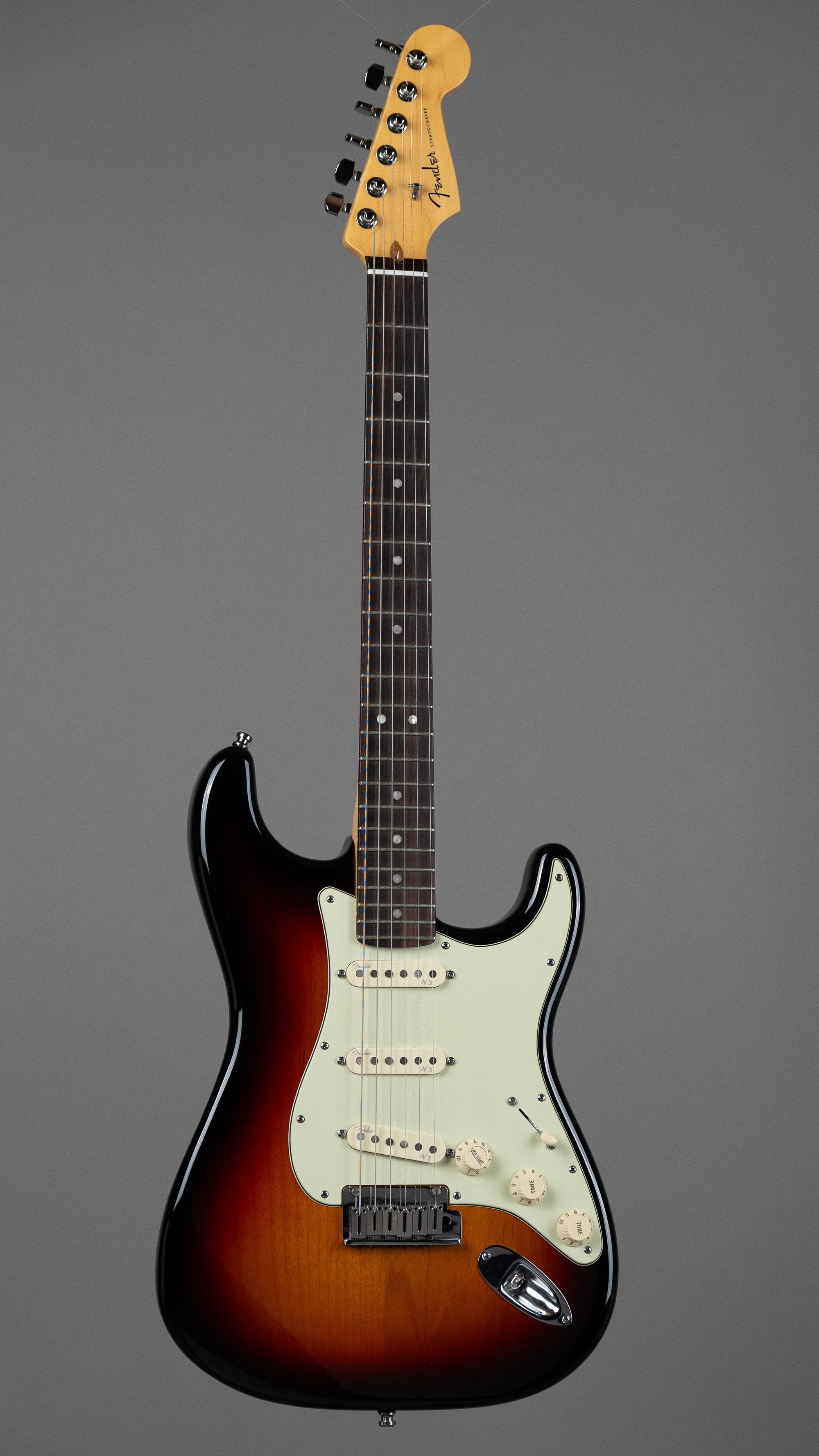 2010 Fender American Deluxe Strat (USA, Sunburst, OHSC)