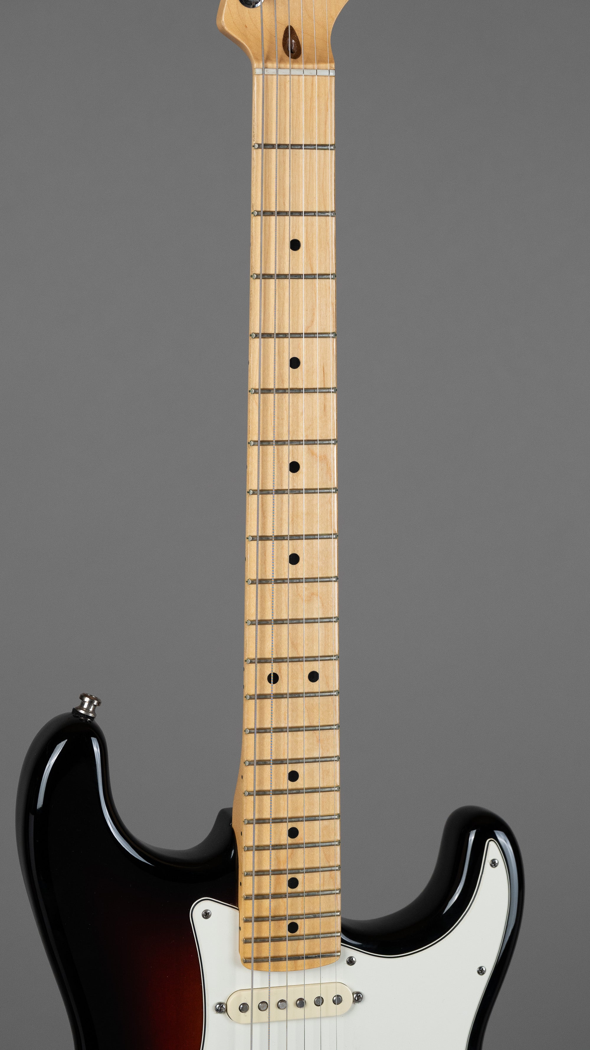 c2013 Fender American Standard Stratocaster (USA, Sunburst, OHSC)