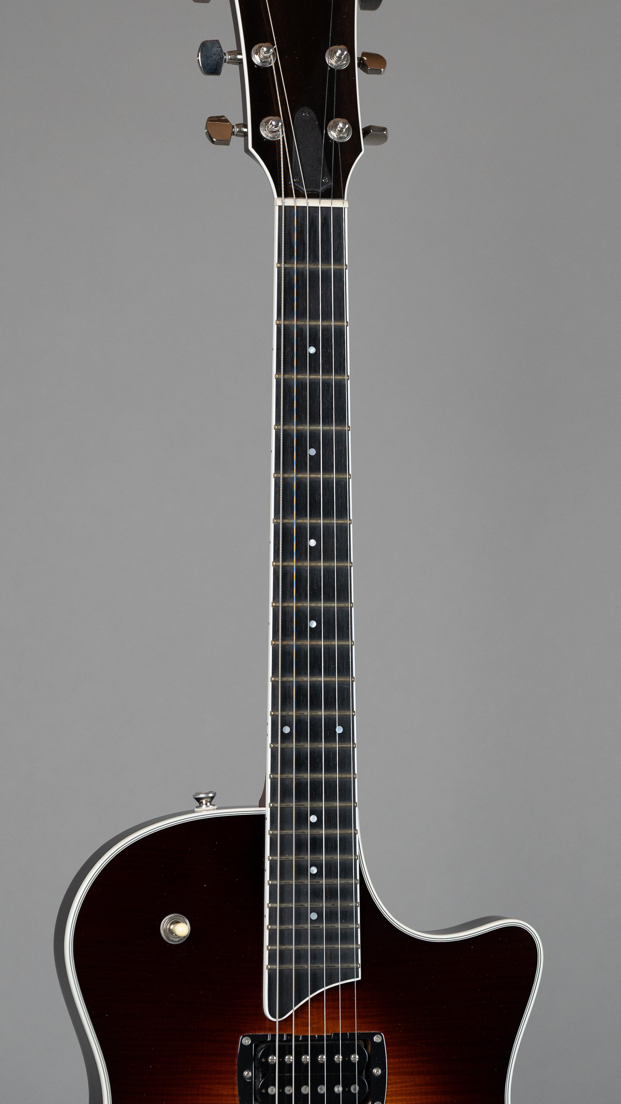 2015 Taylor T3/B (USA, Sunburst, OHSC)
