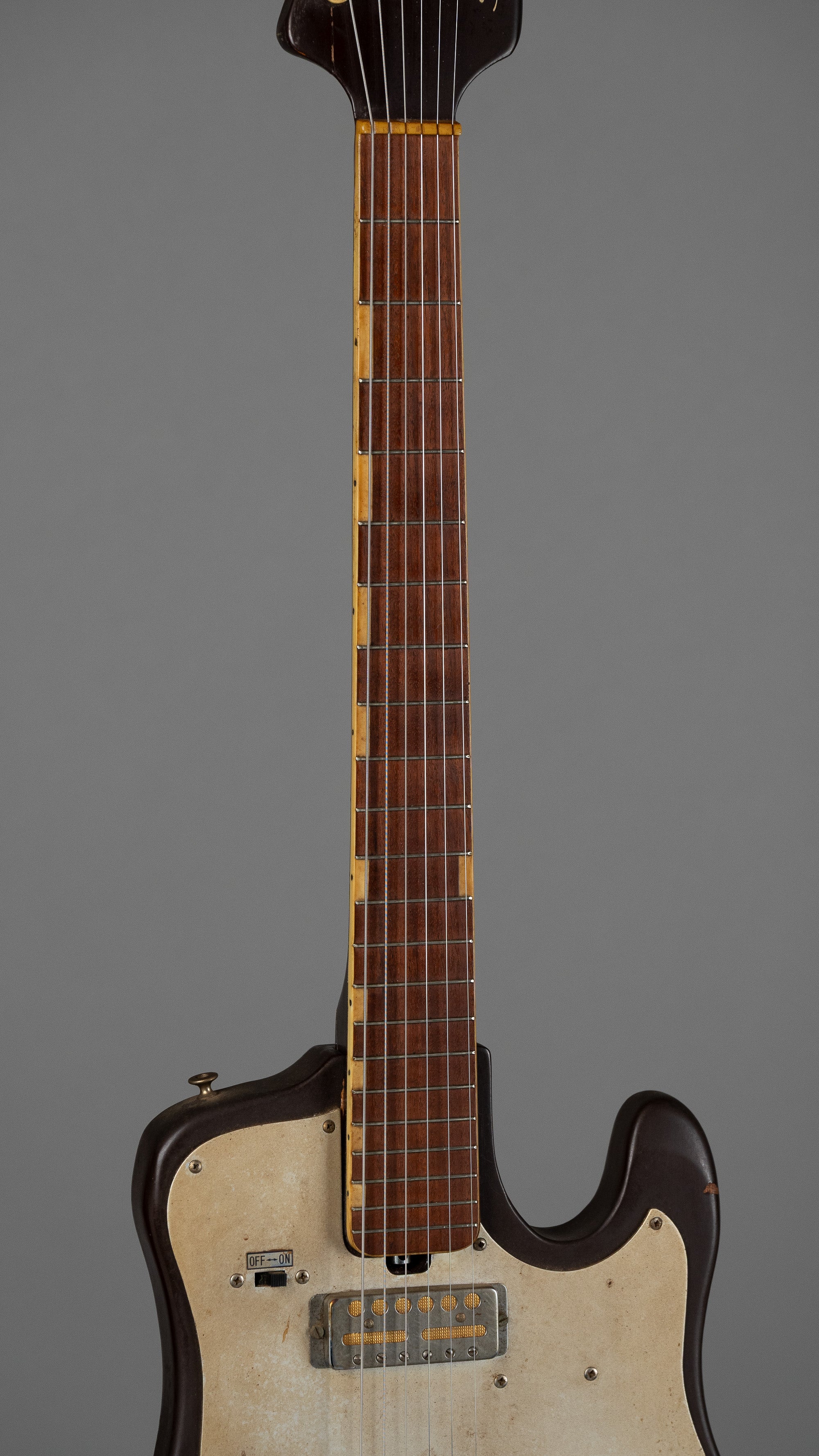 1960s Silvertone 14870 (Japan, Brown)