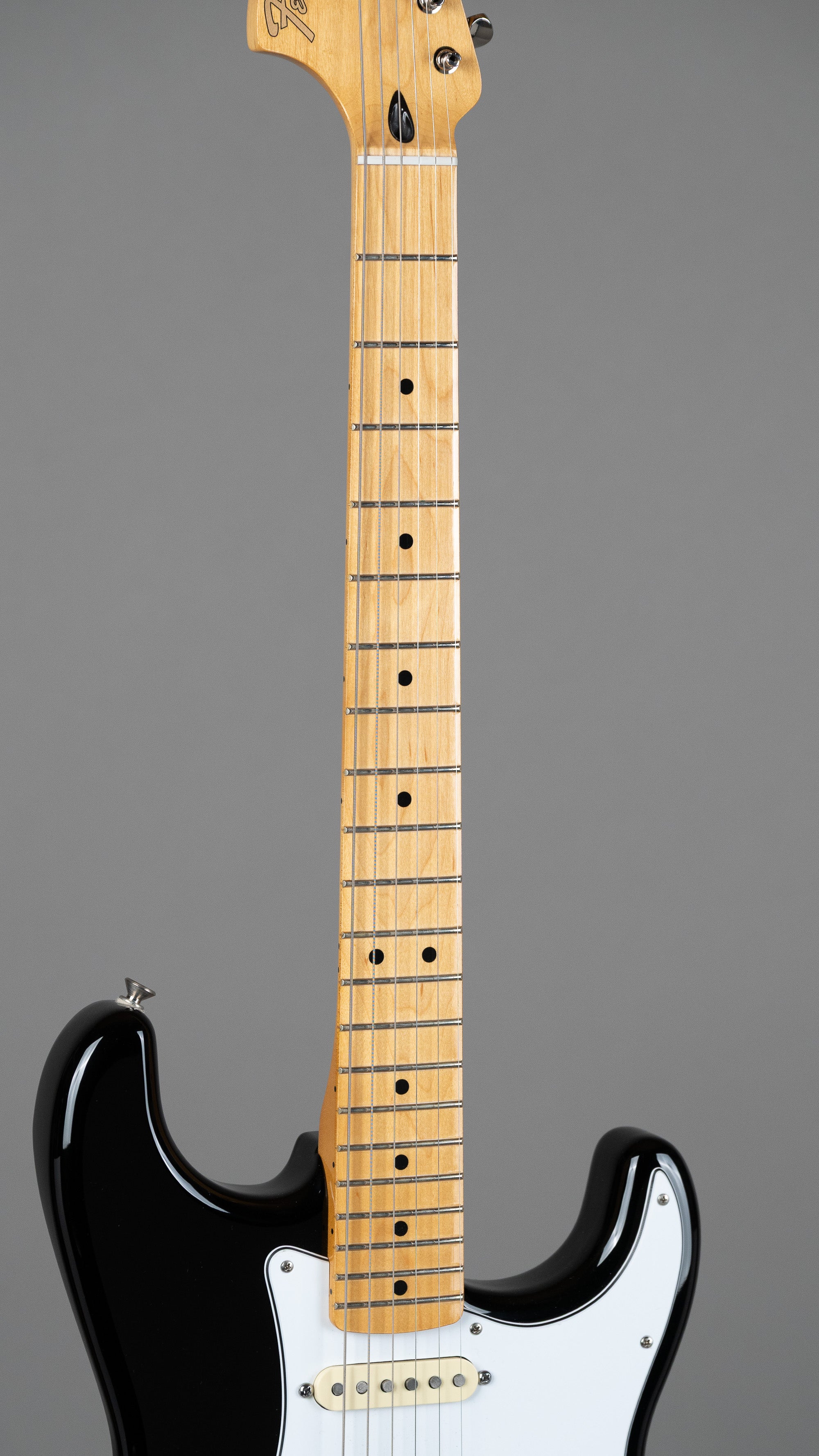 2016 Fender Jimi Hendrix Stratocaster (Mexico, Black, HSC)