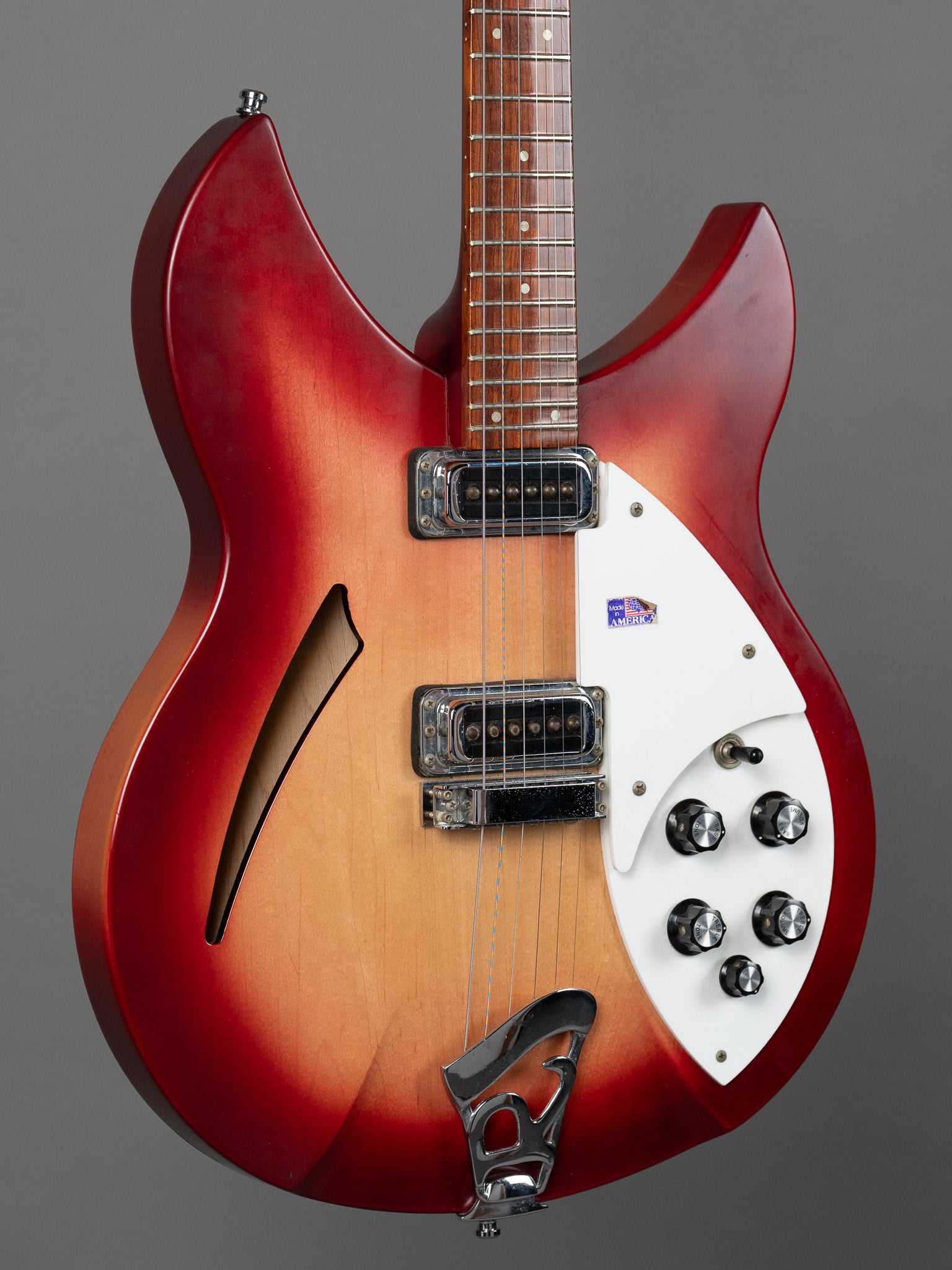 1999 Rickenbacker 330  (USA, Fireglo, OHSC)