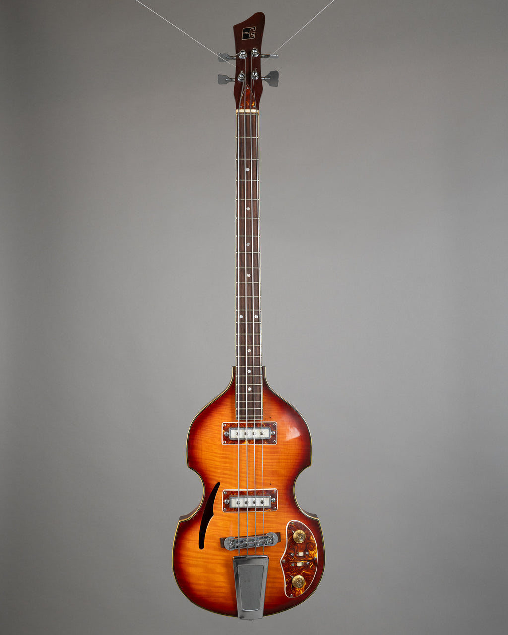 c1969 Guyatone Viola Bass (Japan, Sunburst, OHSC)