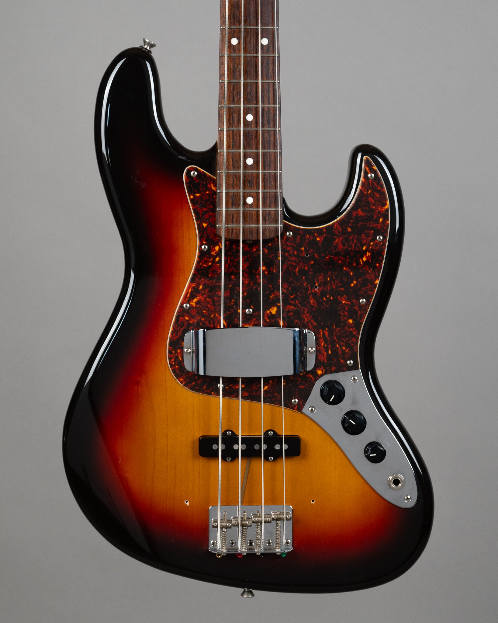 c2002 Fender JB62 Jazz Bass (Japan, Sunburst, Custom Shop Pickups)
