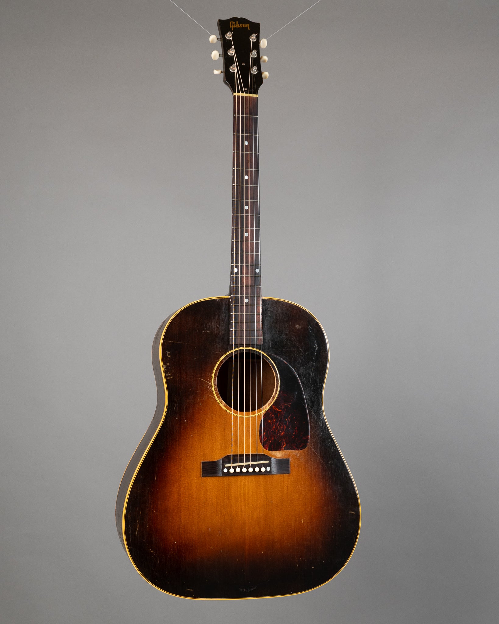 1953 Gibson J-45 (USA, Sunburst, HSC)