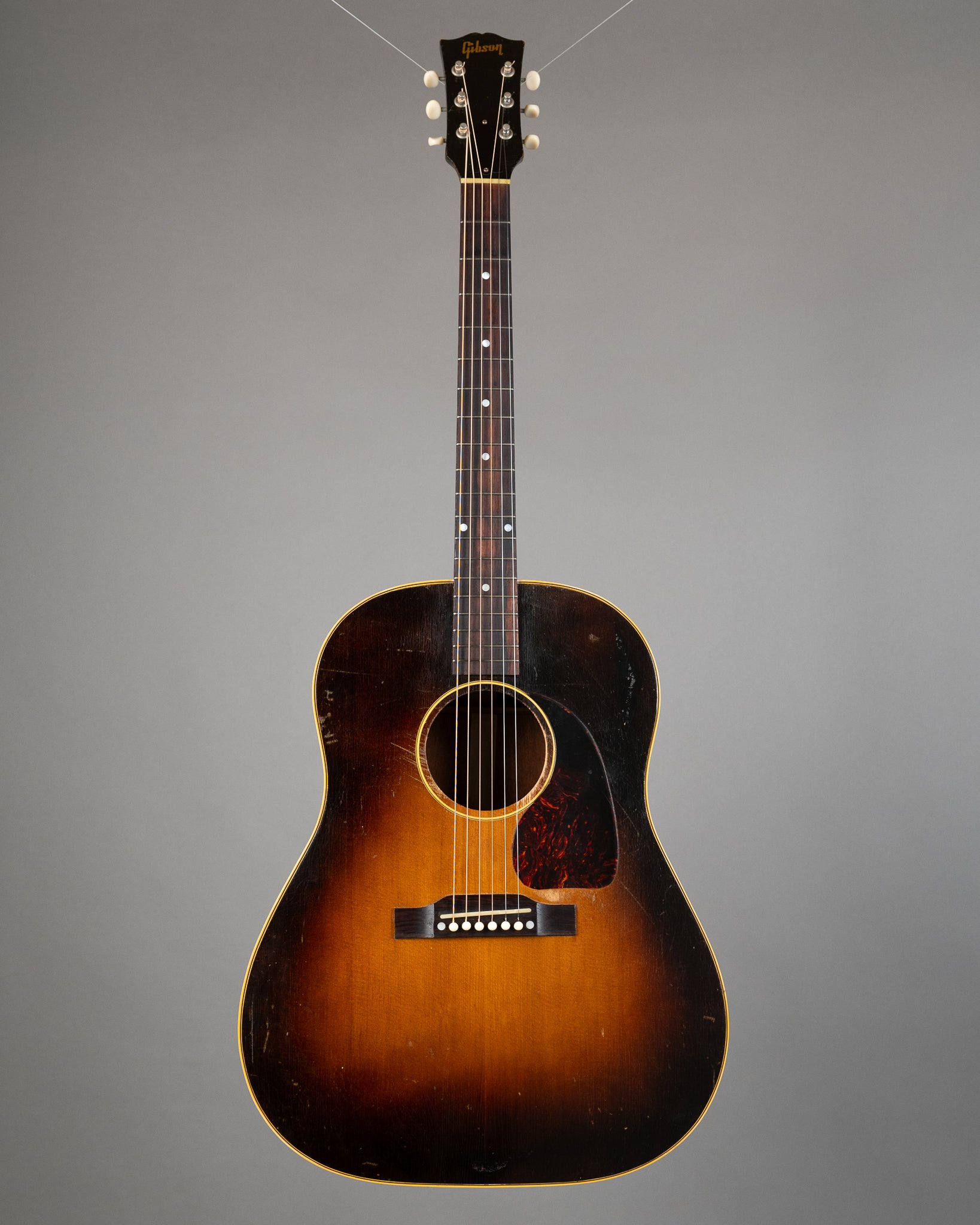 1953 Gibson J-45 (USA, Sunburst, HSC)