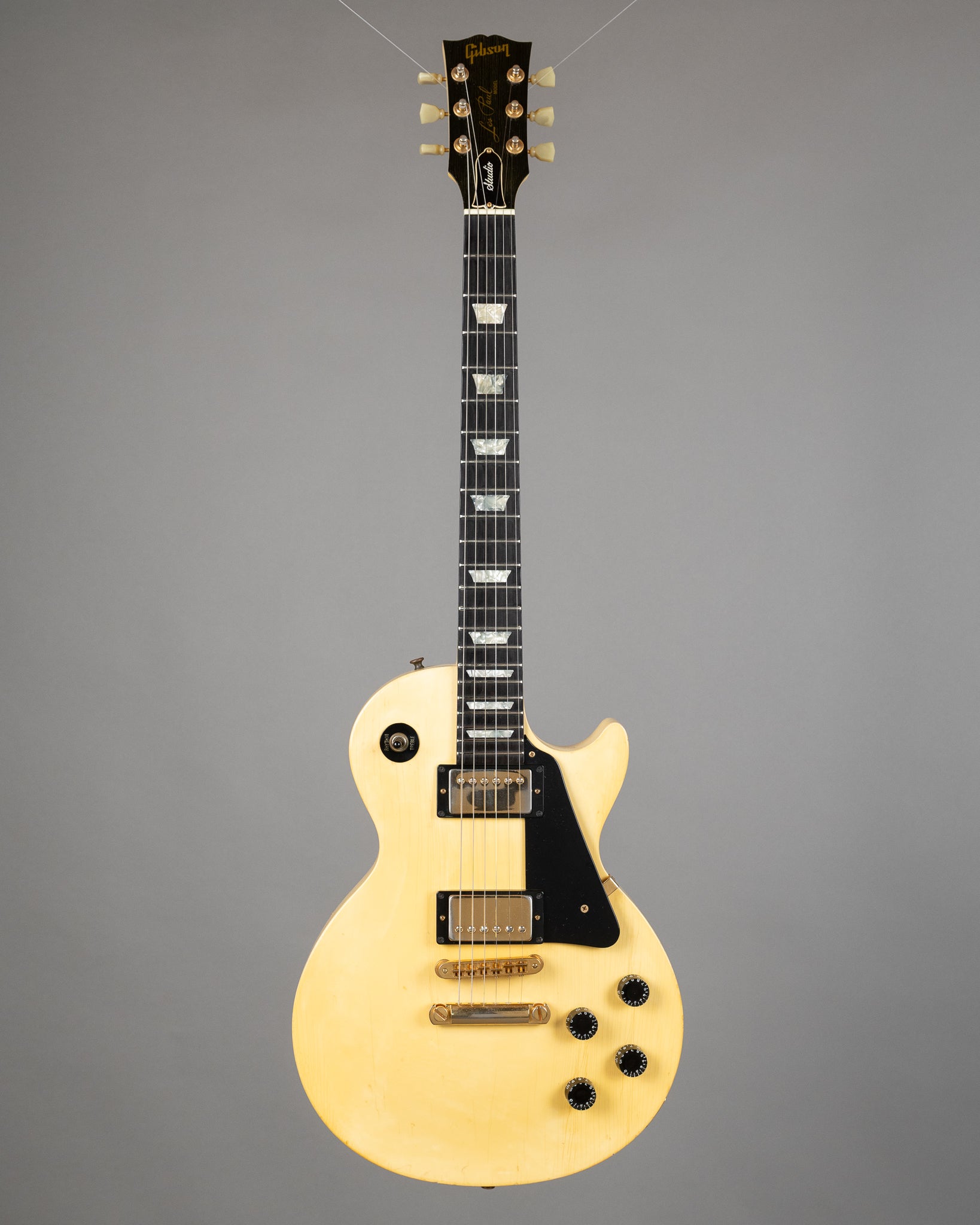 1995 Gibson Les Paul Studio (USA, Alpine White, HSC)