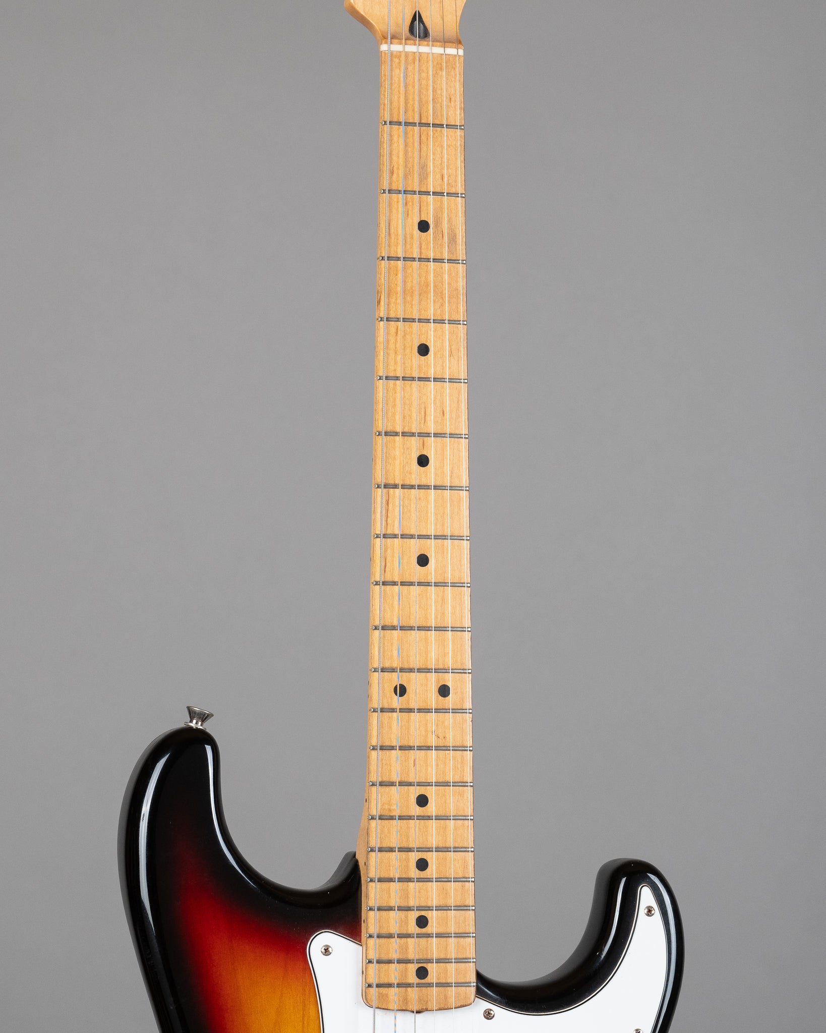 c2000s Fender Japan Standard Stratocaster ST-50 (Japan, Sunburst)