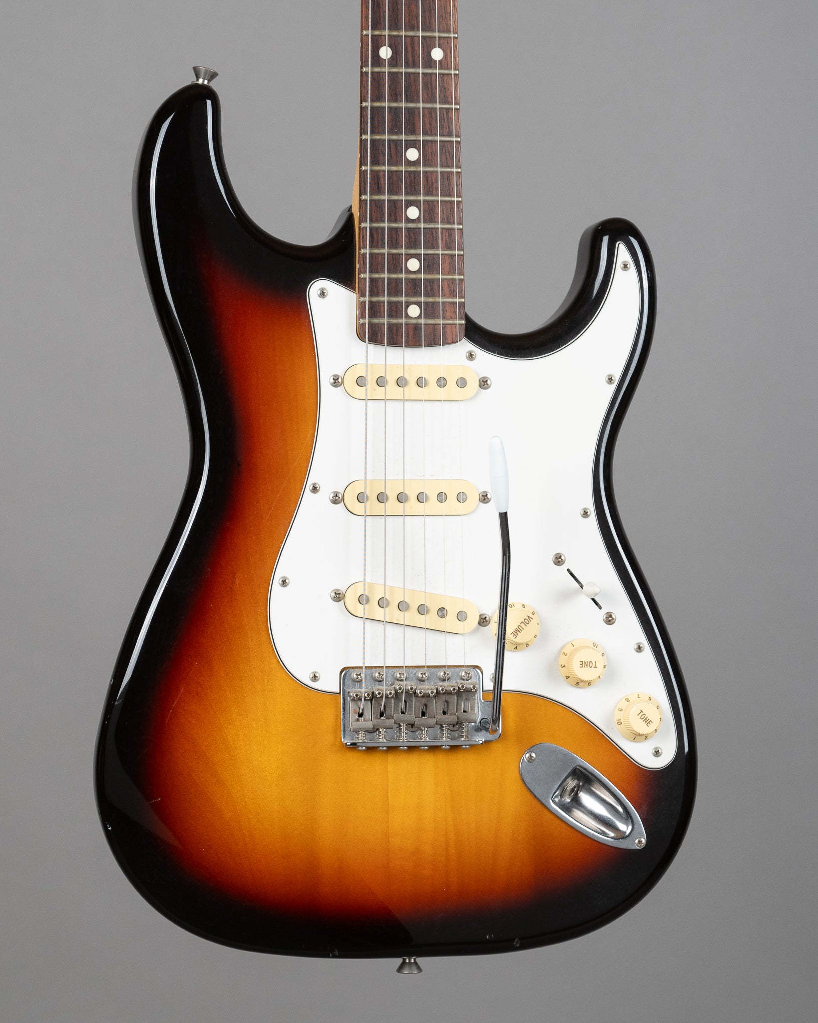 c2000s Fender Japan Stratocaster ST-50 (Japan, Sunburst)