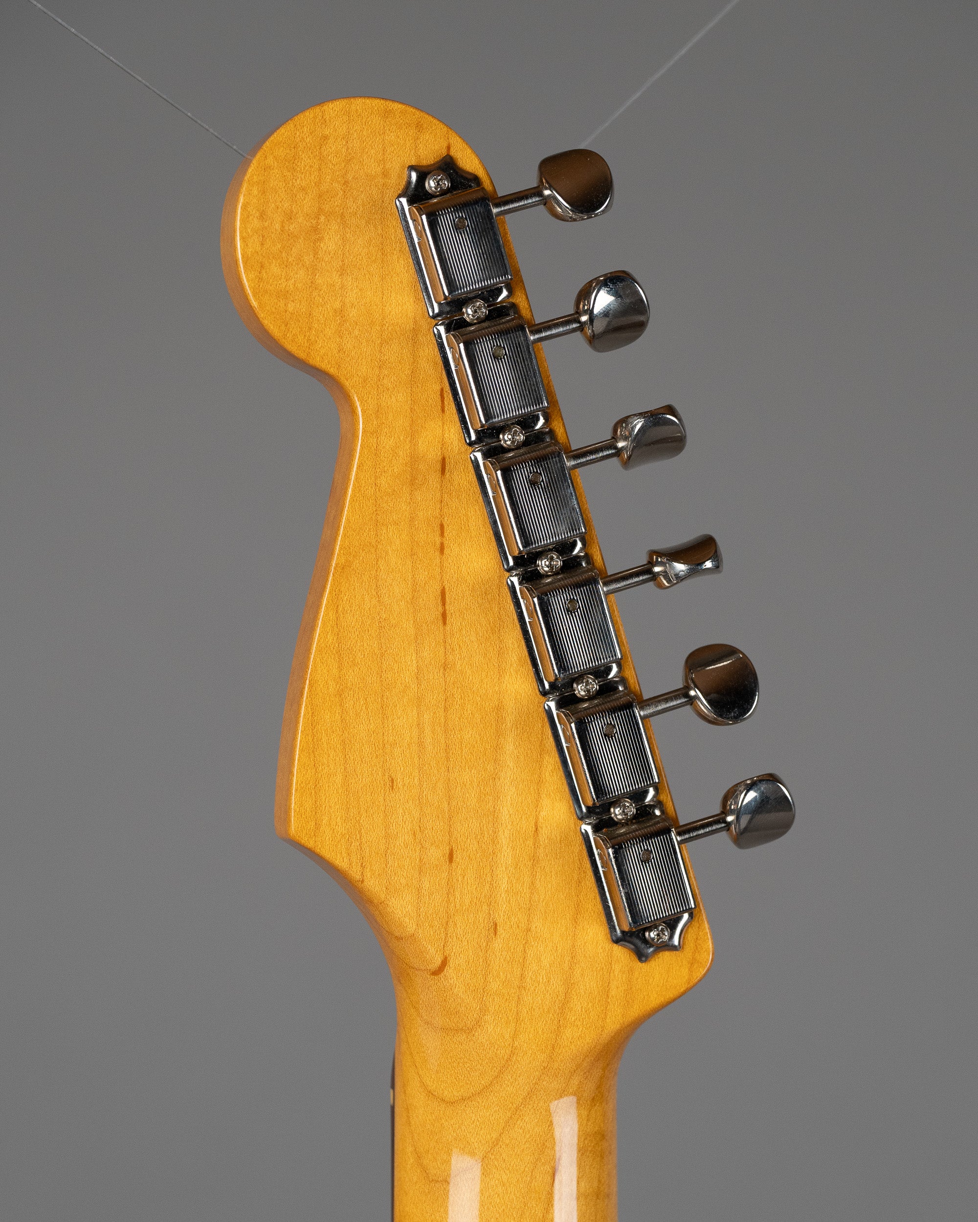 2016 Fender 62RI Stratocaster (Japan, Candy Apple Red)