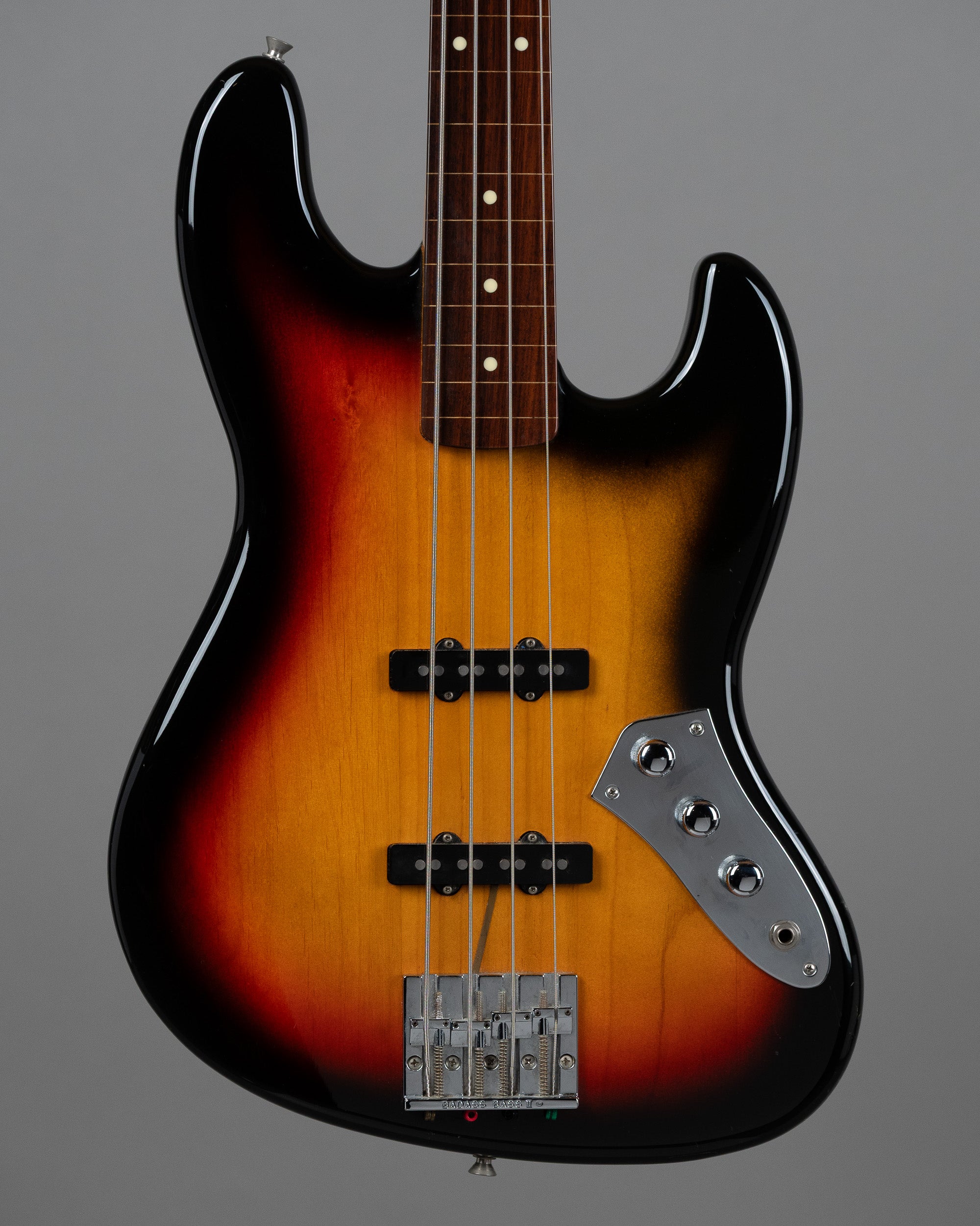 1999 Fender '62 RI Jazz Bass (Japan, Fretless, Sunburst)