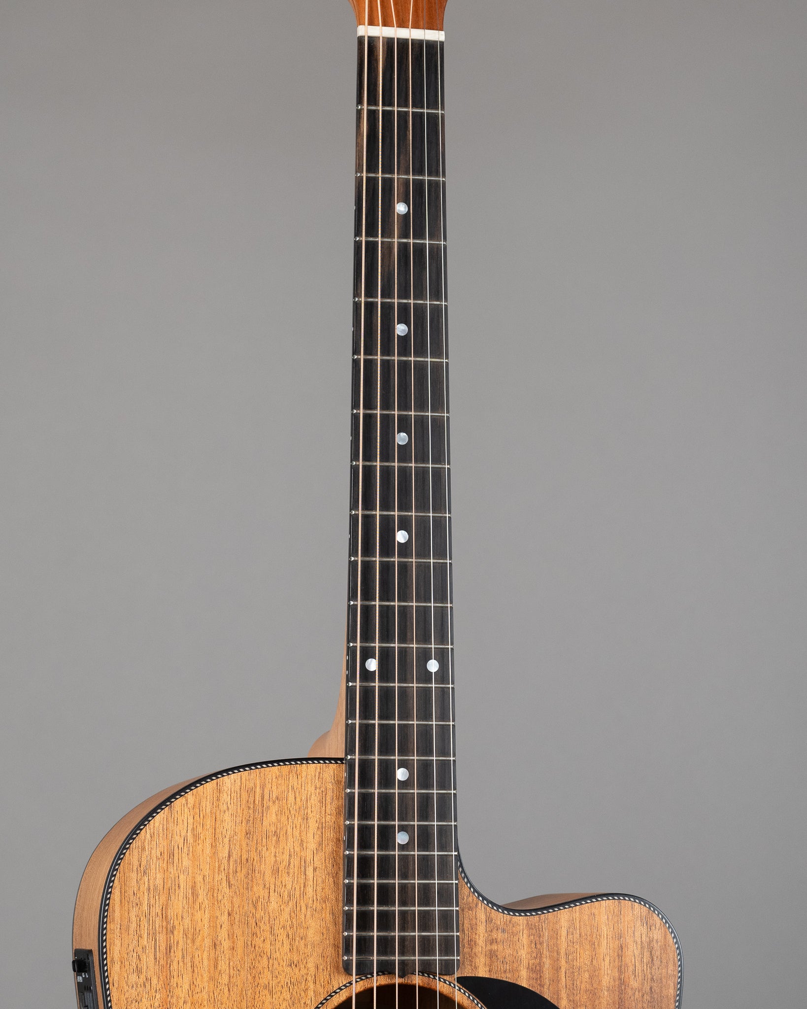 c2020s Maton EBW70C (Australia, Blackwood, OHSC)