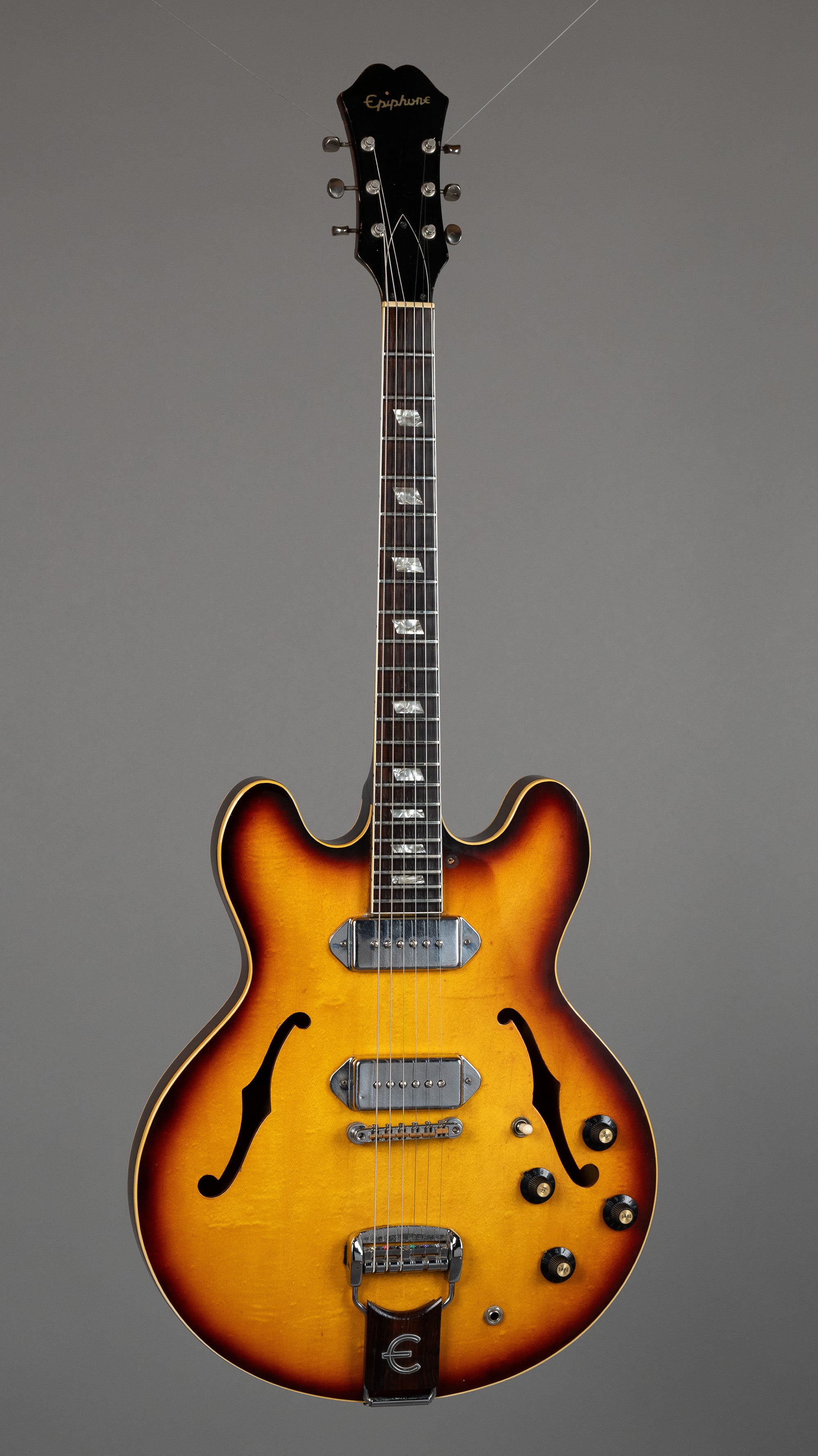 1967 Epiphone E230TD Casino (USA, Sunburst, HSC)