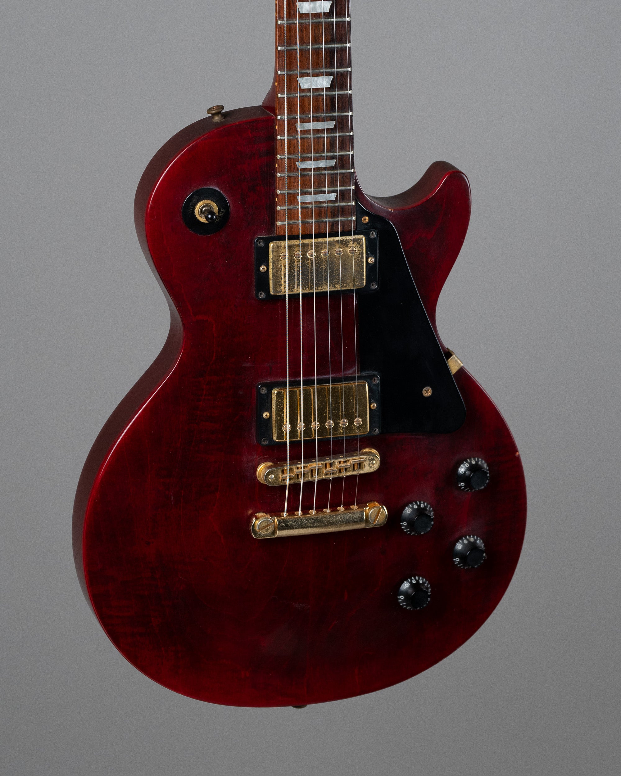 2000 Gibson Les Paul Studio, (USA, Cherry, Gold Hardware)