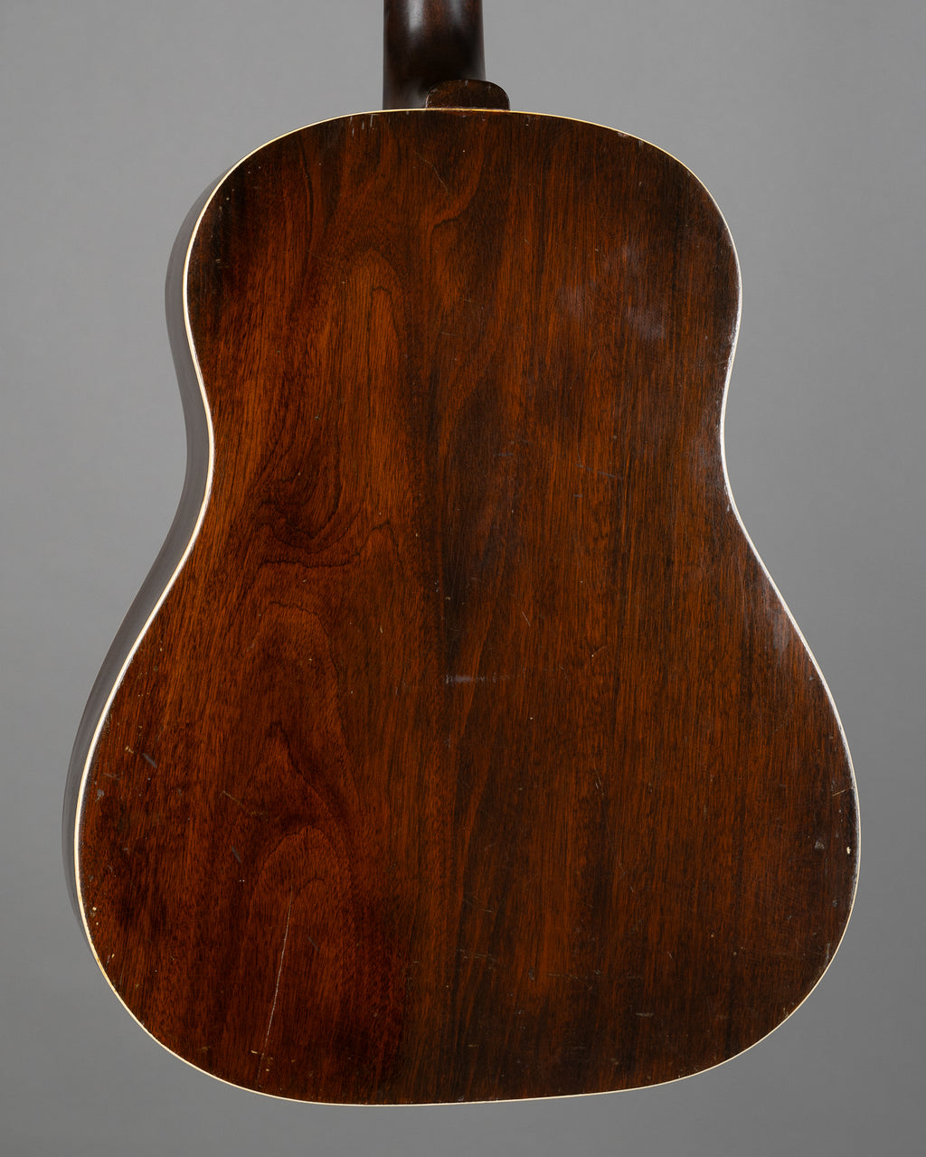 c1942 Gibson J-45 Banner (USA, Non Truss Rod Model, Sunburst, HSC)