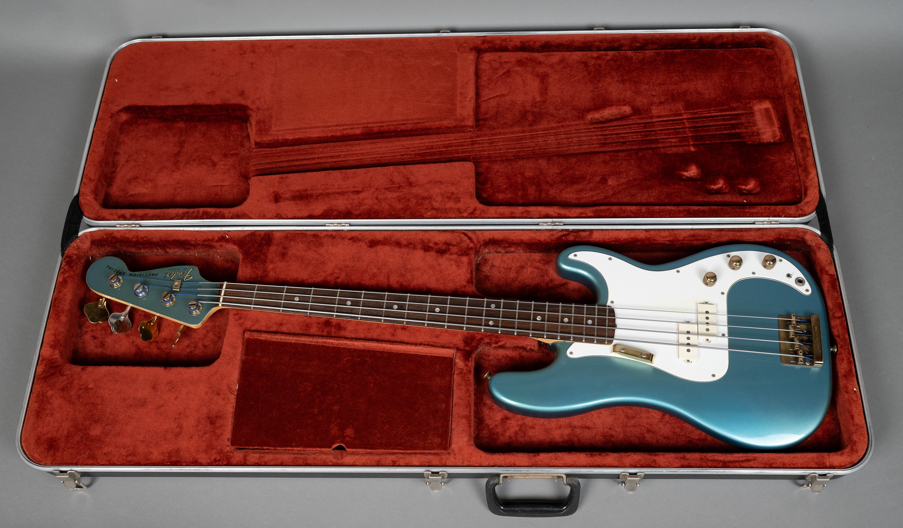 1980 Fender Precision Bass Special (USA, Lake Placid Blue, OHSC)