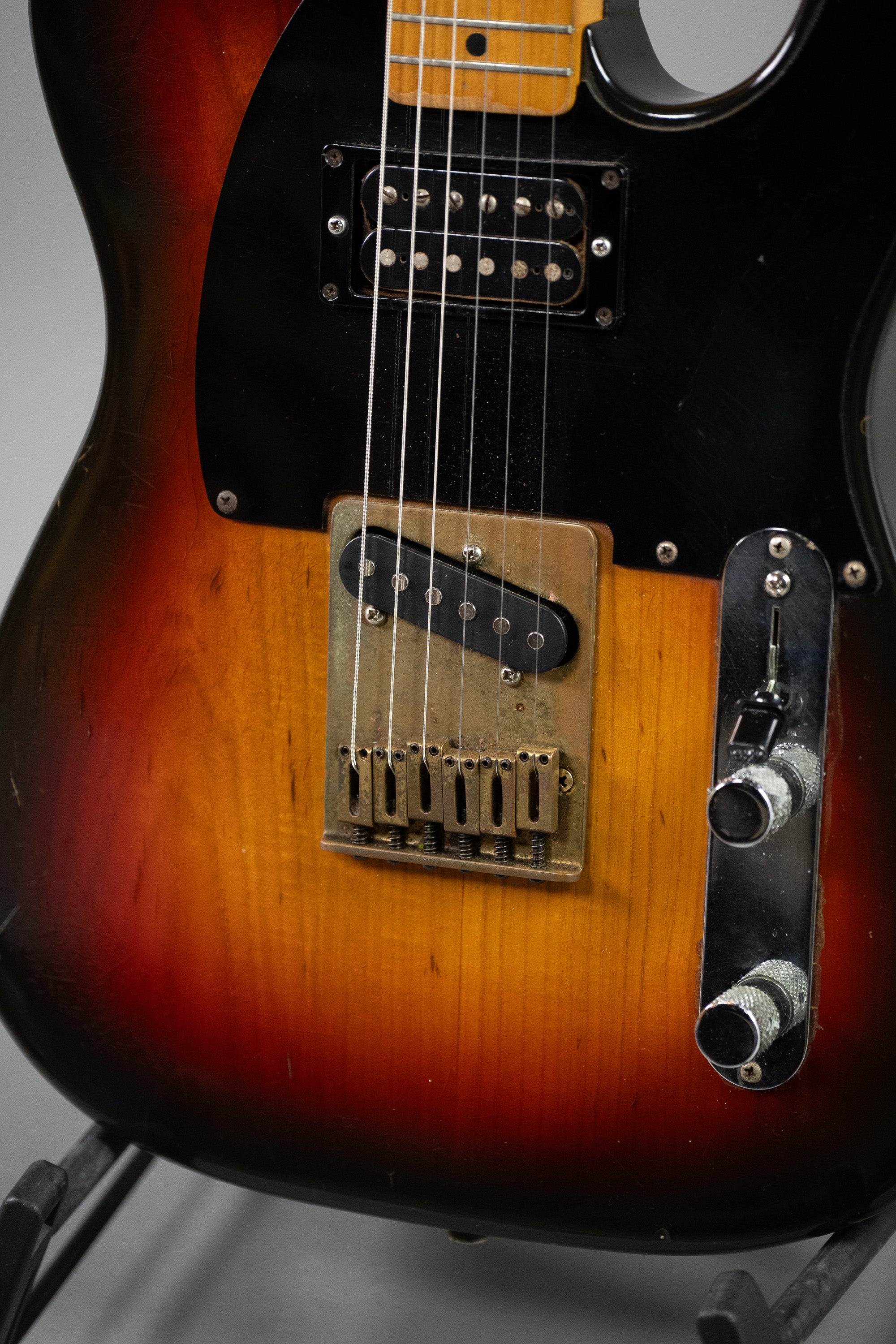 1985 Fender TL67-70SPL Telecaster "Sonny" (Japan, Sunburst)