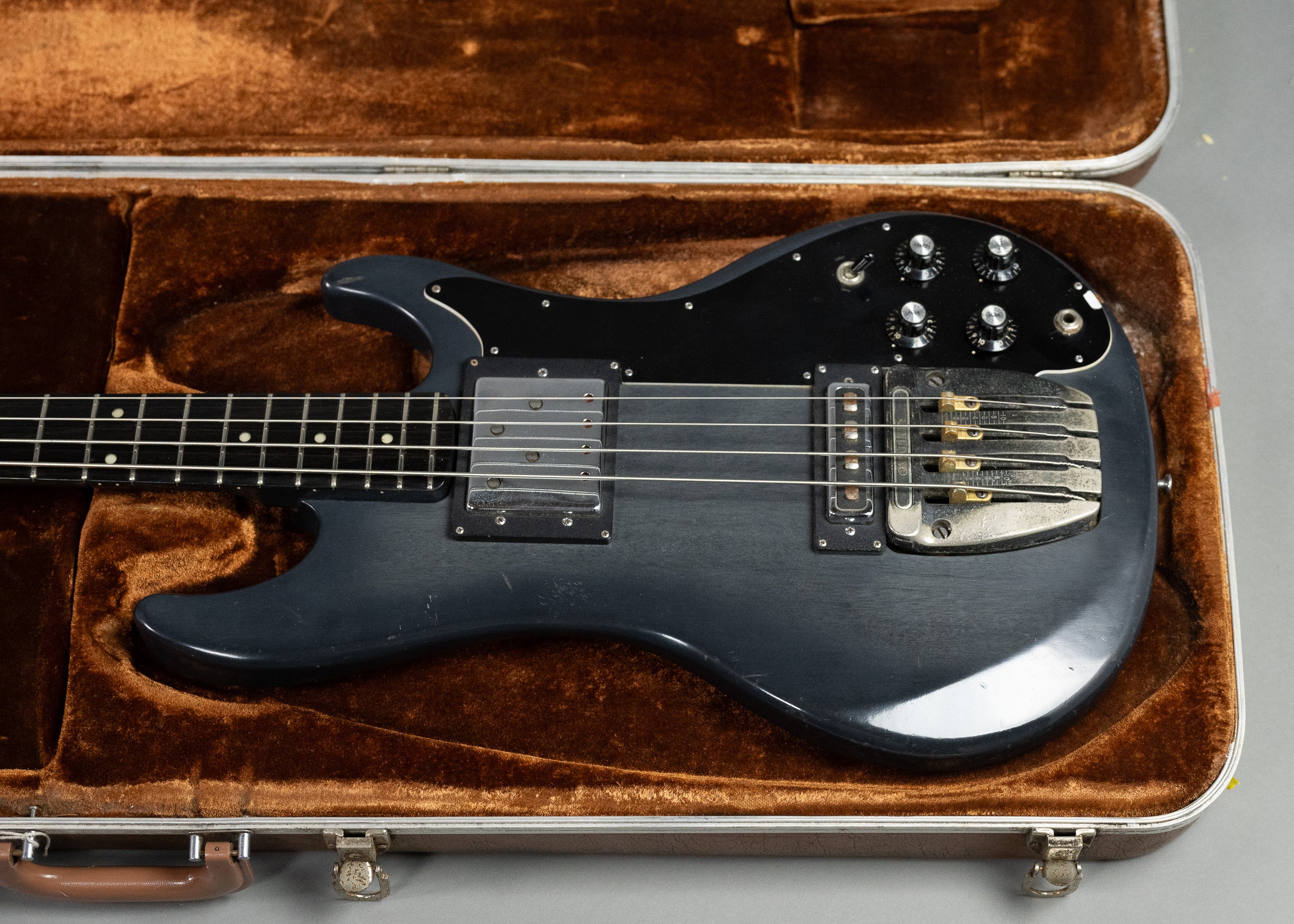 1979-1983 Ovation Magnum III Bass (USA, Charcoal, OHSC)