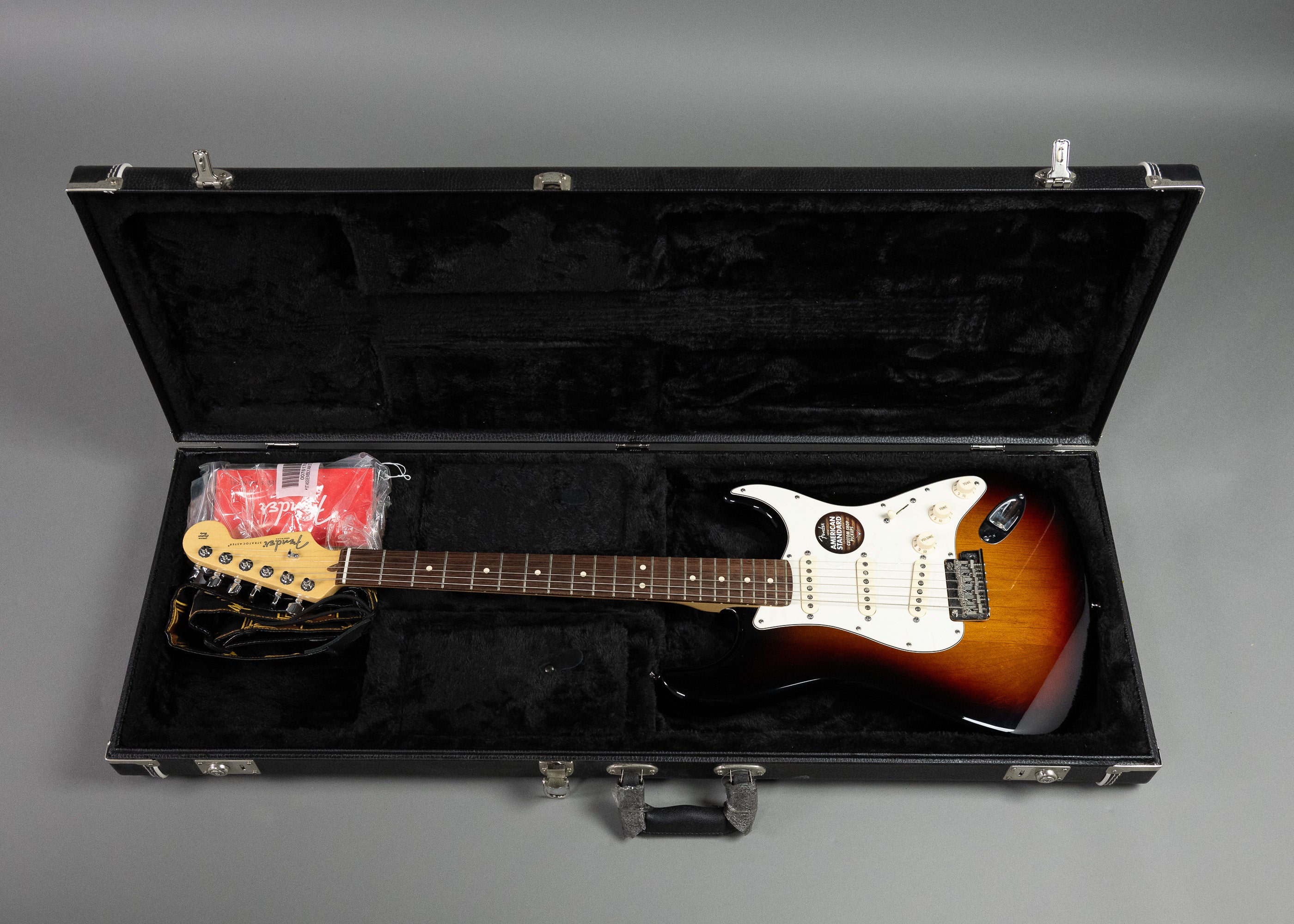 2013 Fender American Standard Stratocaster (USA, Sunburst, OHSC)