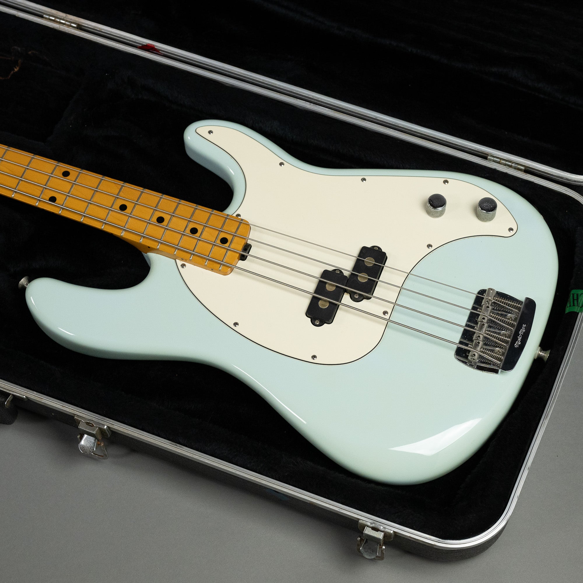 2017 Music Man Cutlass Bass (Diamond Blue, USA, HSC)