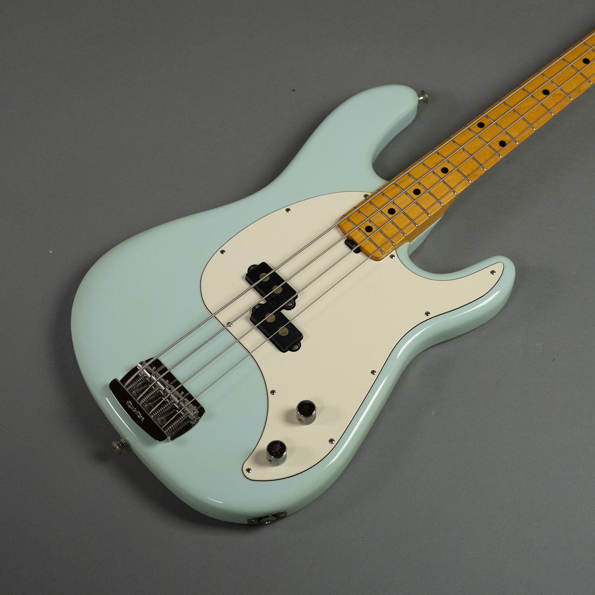 2017 Music Man Cutlass Bass (Diamond Blue, USA, HSC)