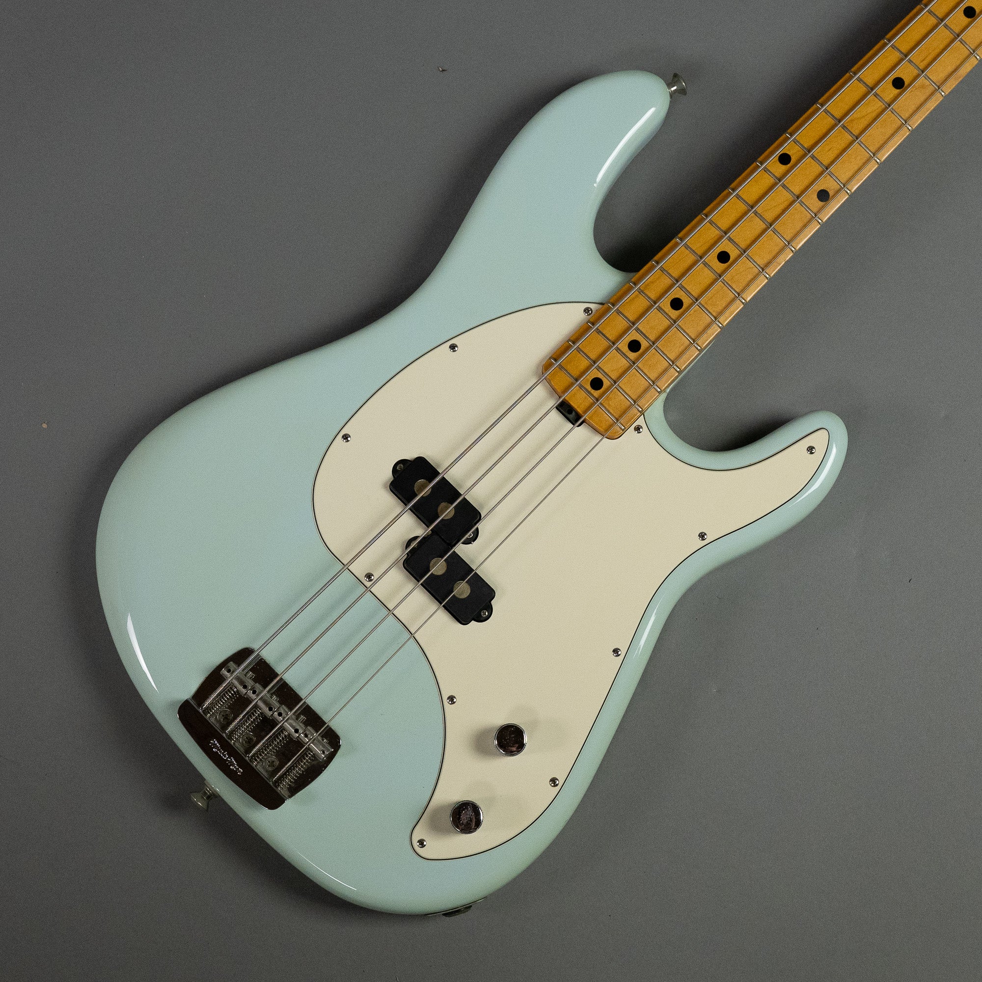 2017 Music Man Cutlass Bass (Diamond Blue, USA, HSC)