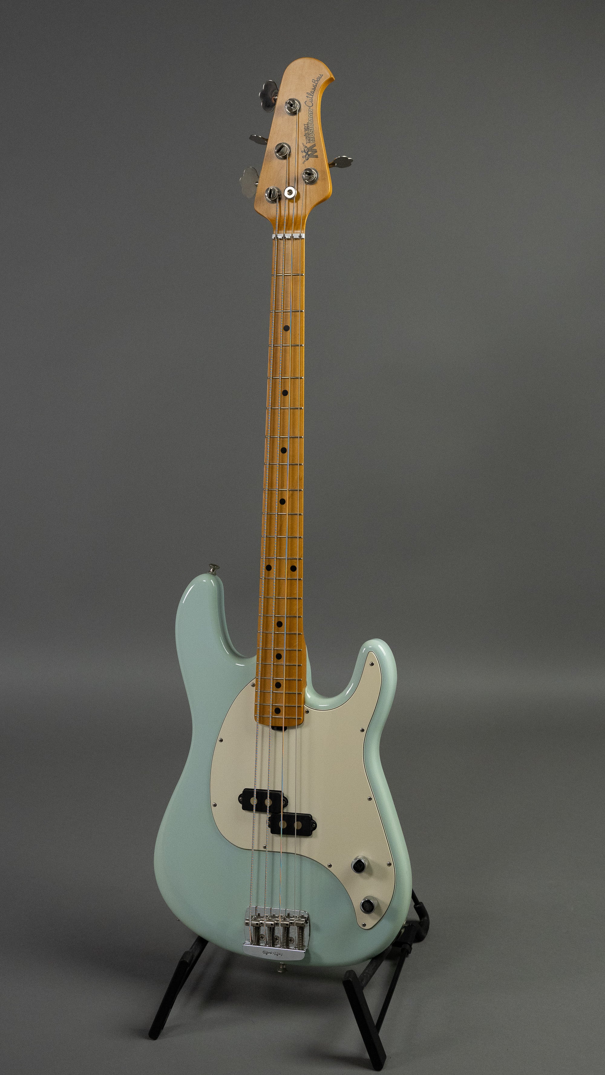 2017 Music Man Cutlass Bass (Diamond Blue, USA, HSC)