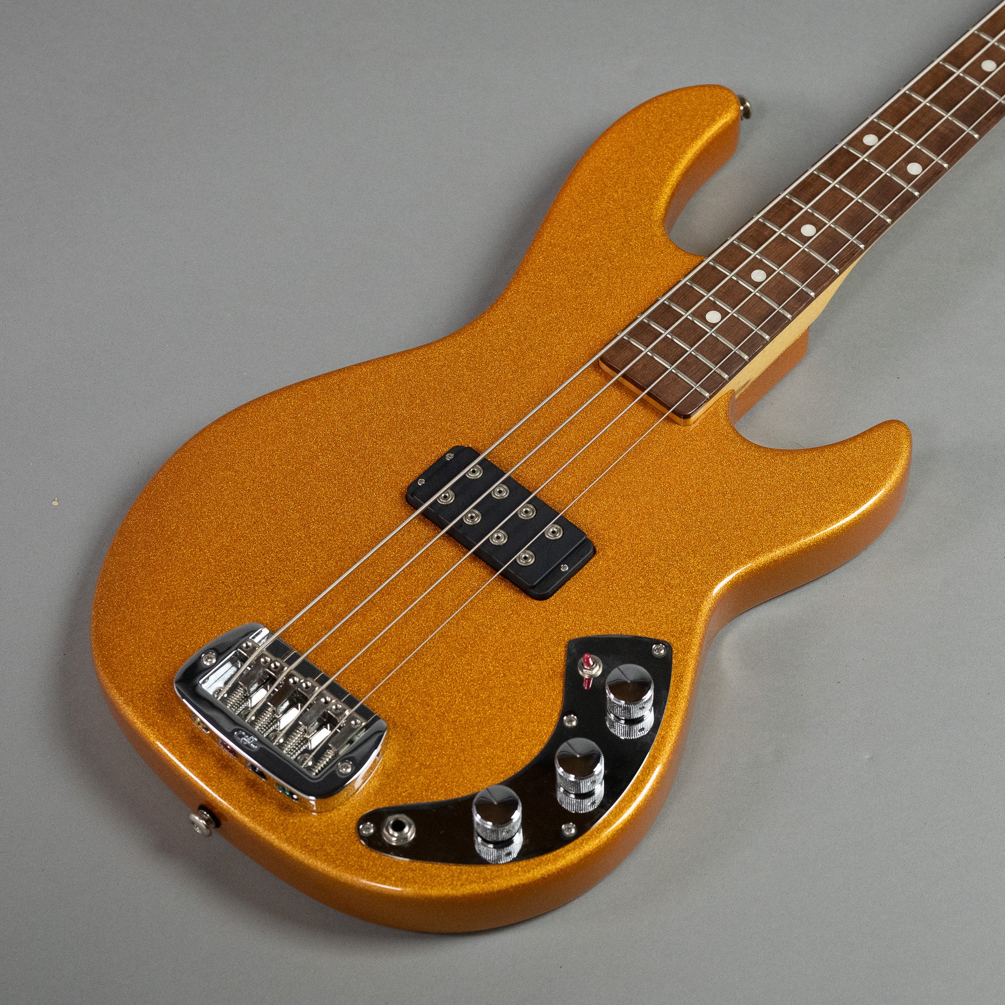 2020 G&L L-1000 Bass (Gold Sparkle, USA, HSC)