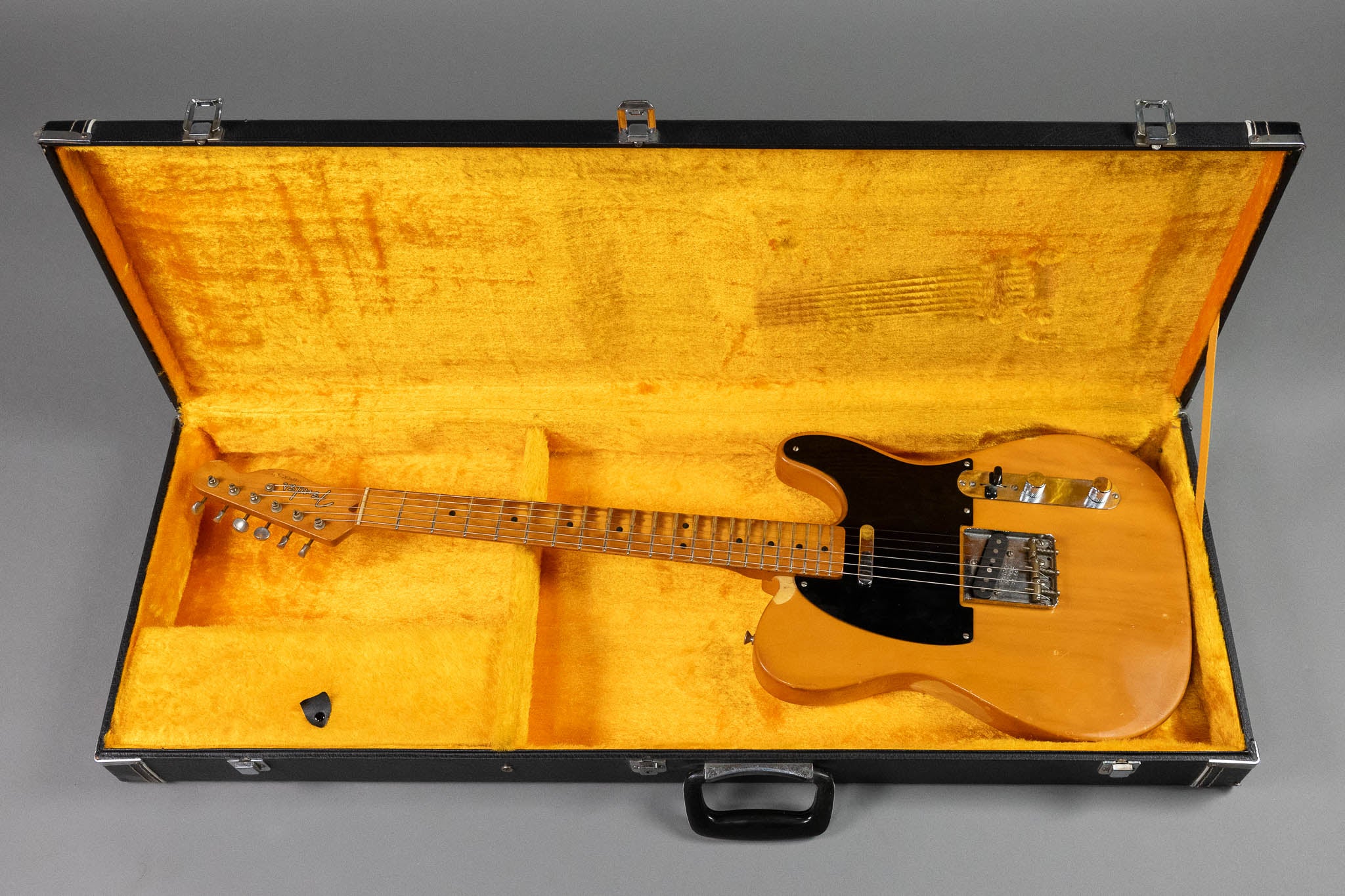 2005 Fender AVRI '52RI Telecaster (USA, Butterscotch, HSC)