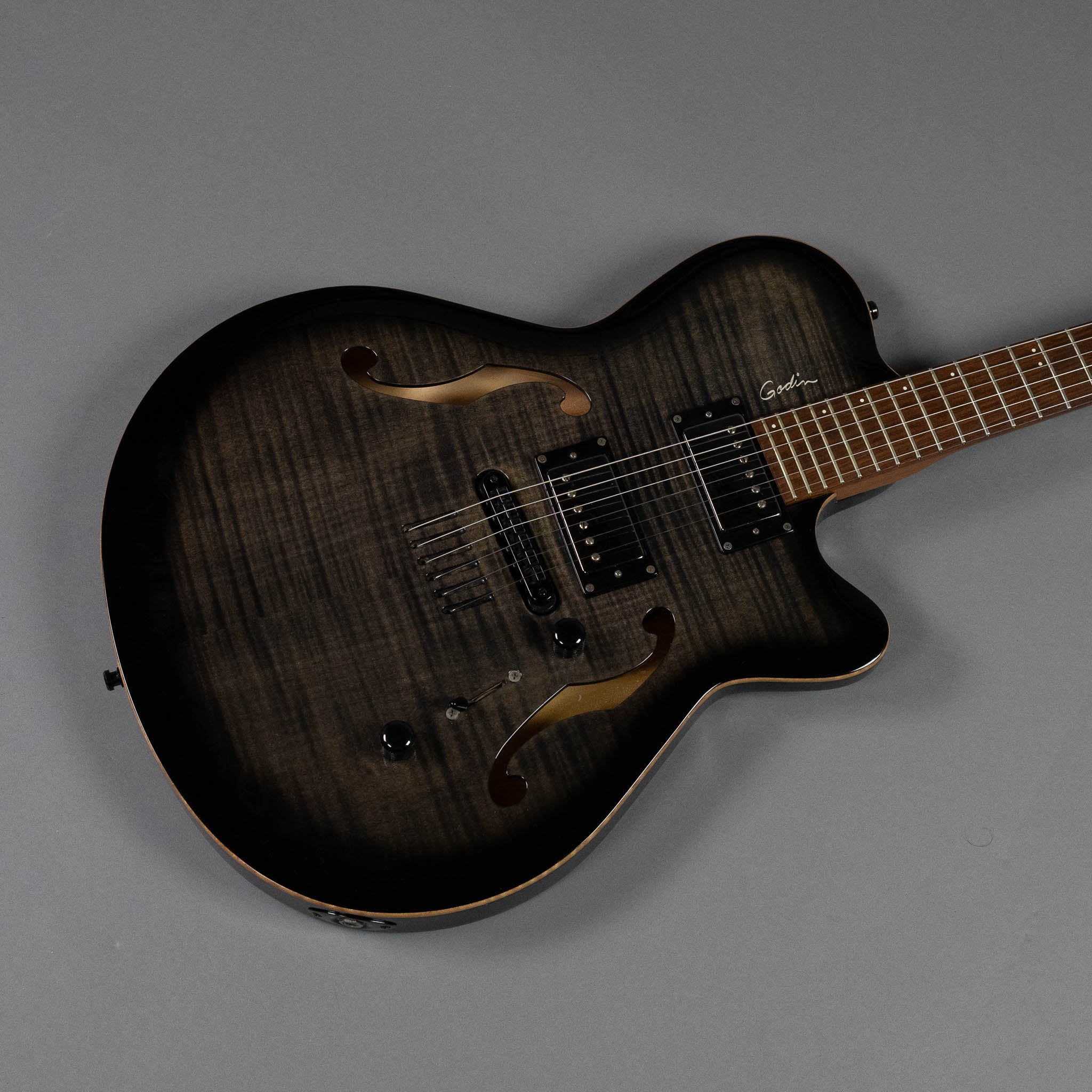 2002 Godin Flat 5 (Canada, Charcoal Burst, HSC)