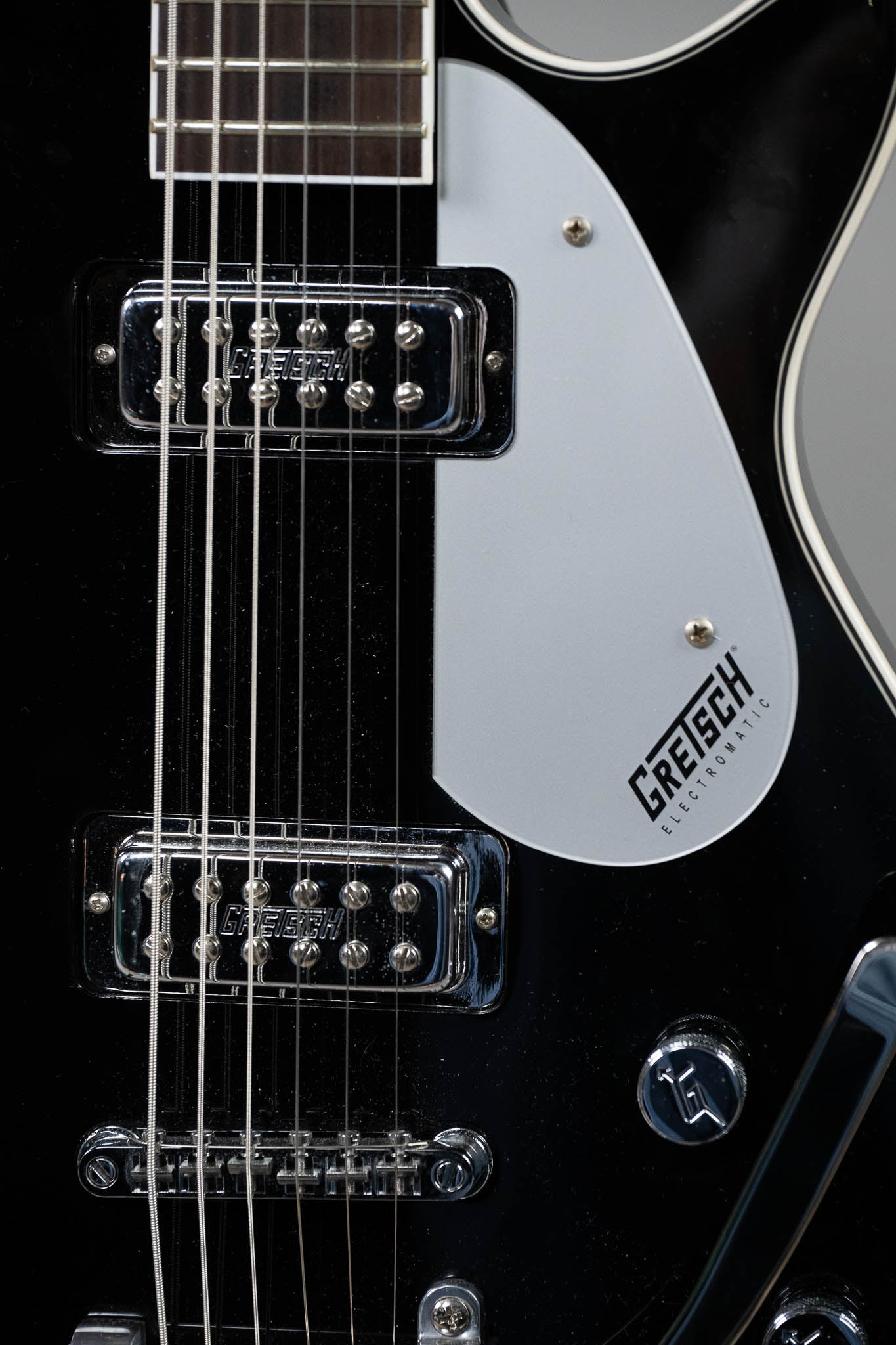 c2020s Gretsch G5260T Electromatic Jet Baritone (China, Black, Bigsby, HSC)