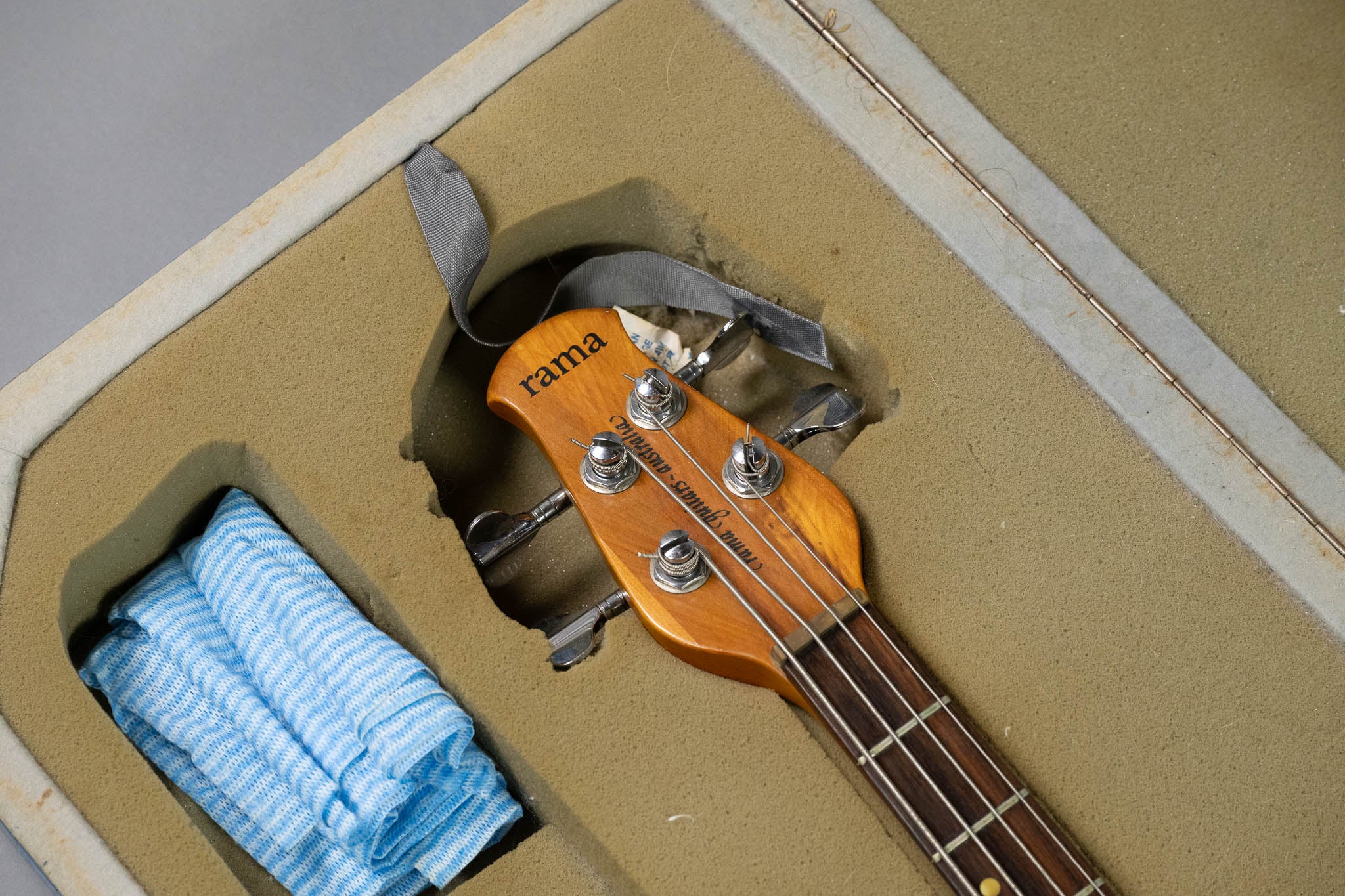 c1980s Rama Bass (Australia, Natural, Fiberglass Case)